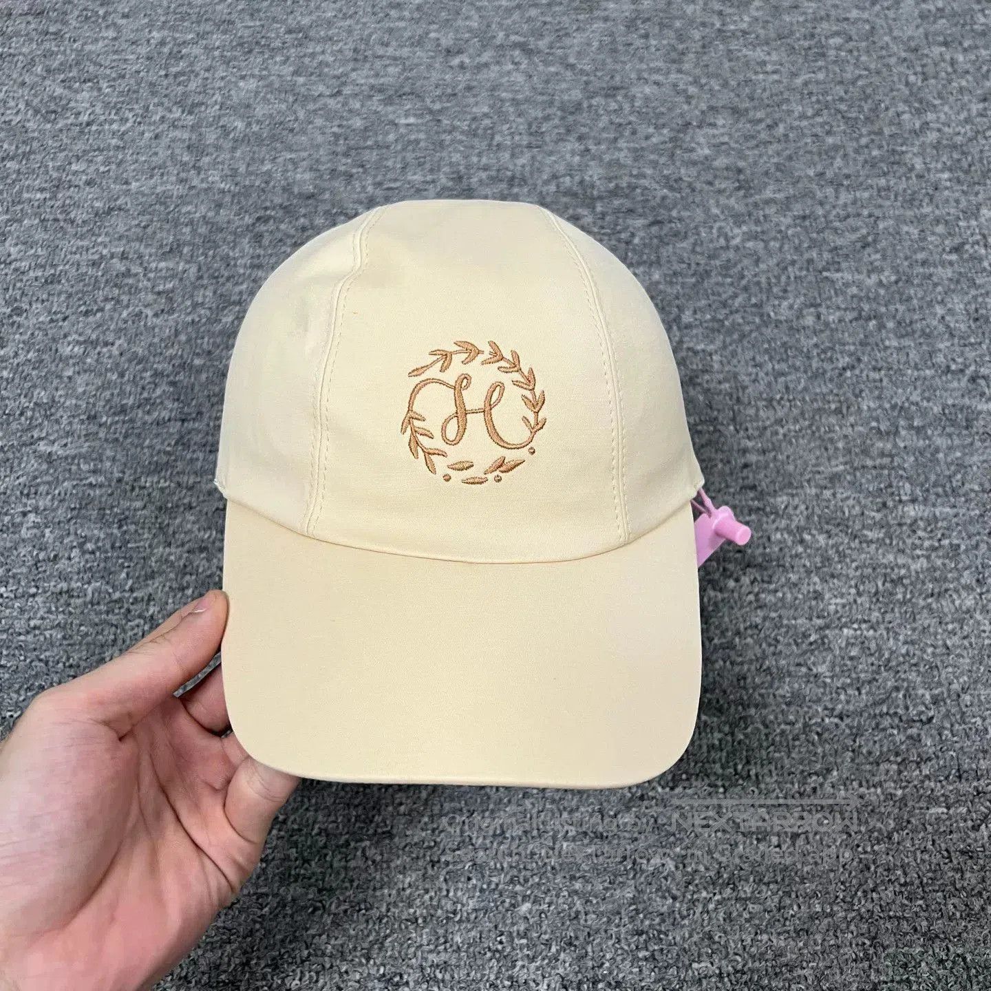 Hermes Hermes Women's Cotton Twill Baseball Cap. Size ONE SIZE - 1 Thumbnail