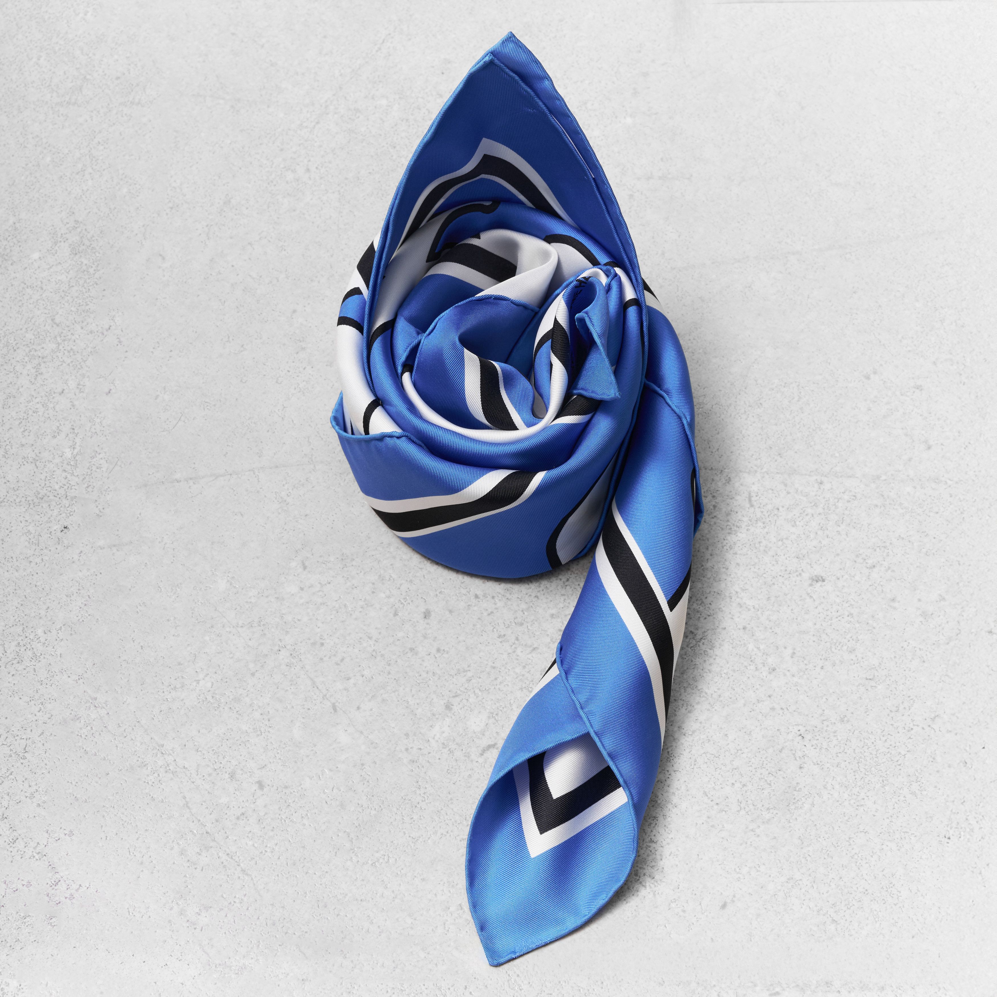 Chrome Hearts CHROME HEARTS BLUE TWILL WITH WHITE CEMETERY CROSS PRINT Size ONE SIZE - 8 Thumbnail