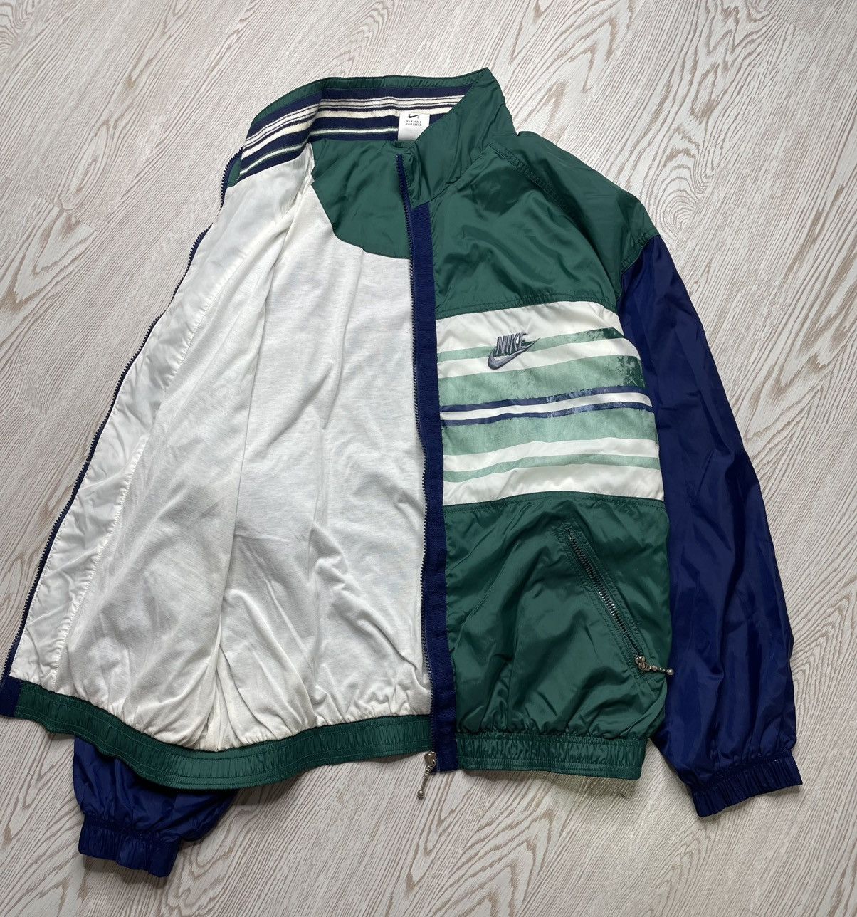 Nike × Vintage Vintage Nike USA Track Jacket size L Size US L / EU 52-54 / 3 - 9 Thumbnail