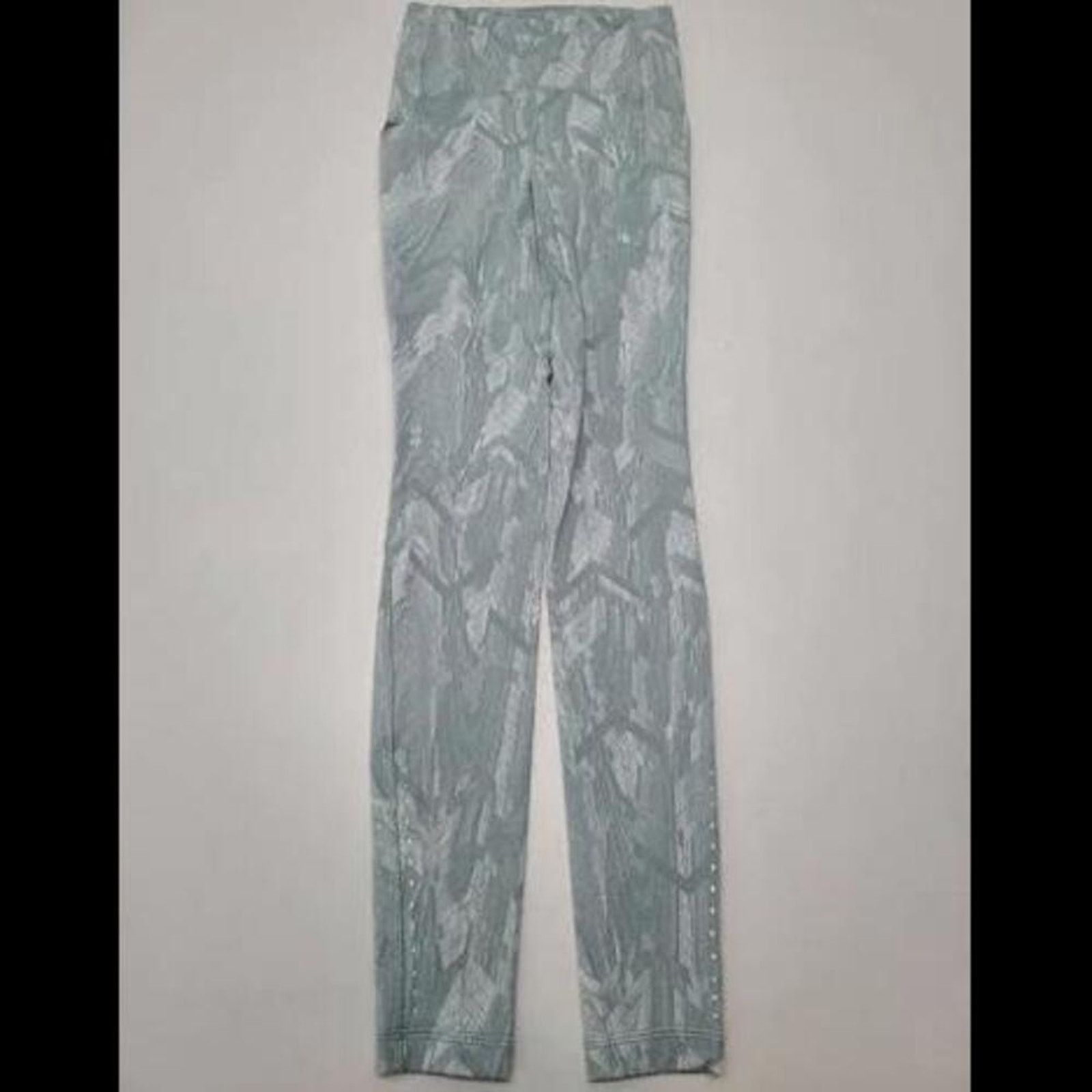 Lululemon Lululemon Swift Speed Up High Rise Tight 28" Chevron Sz. 2 Size 26" / US 2 / IT 38 - 8 Thumbnail