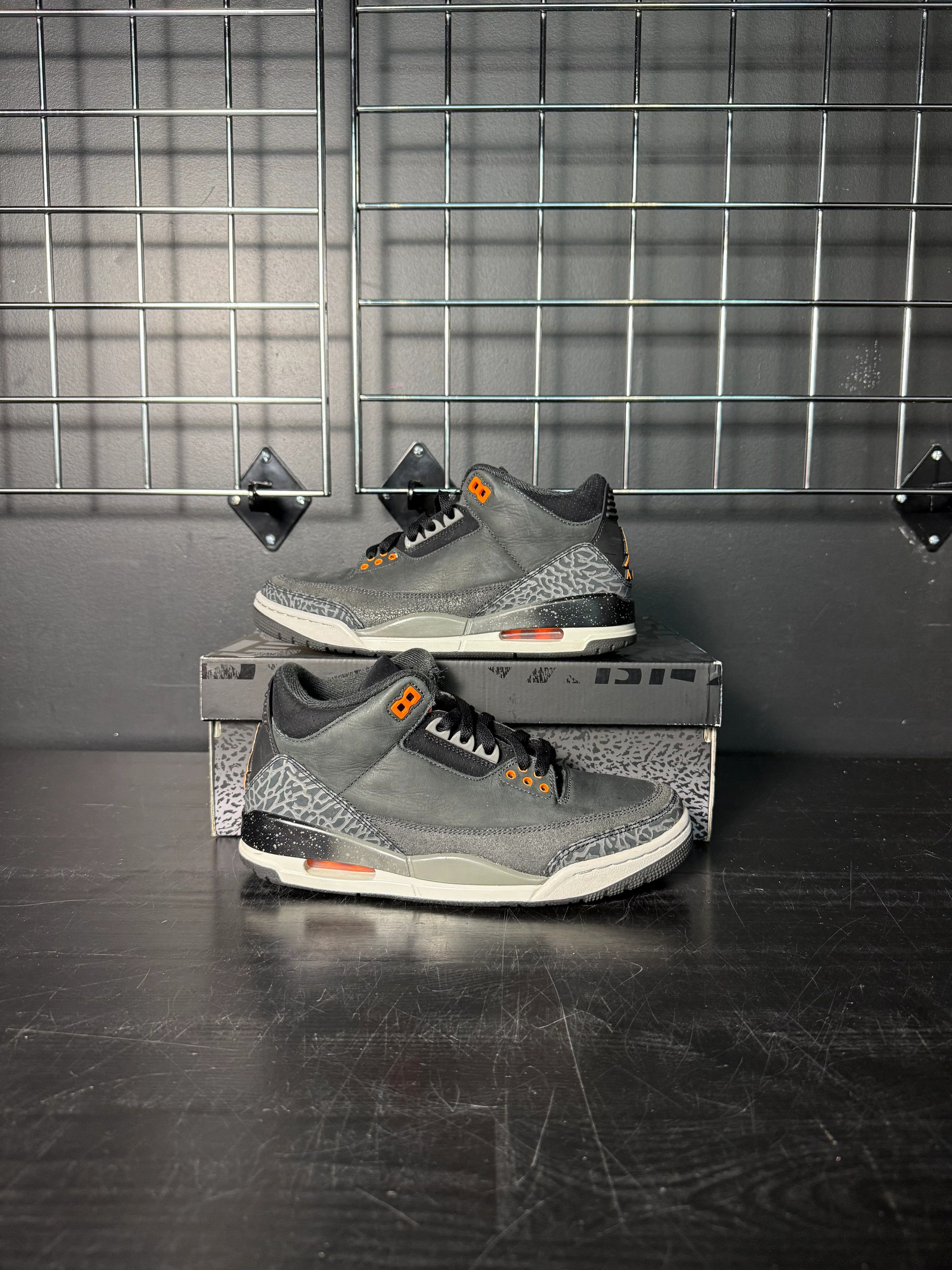 Jordan Brand Air Jordan 3 fear | Grailed