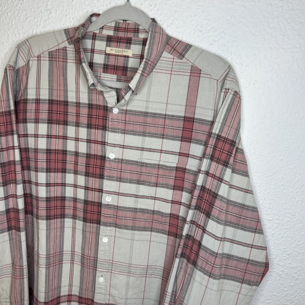 Burberry Burberry Shirt Button Up Nova Check Pattern Print Grey Red Size US XL / EU 56 / 4 - 4 Thumbnail