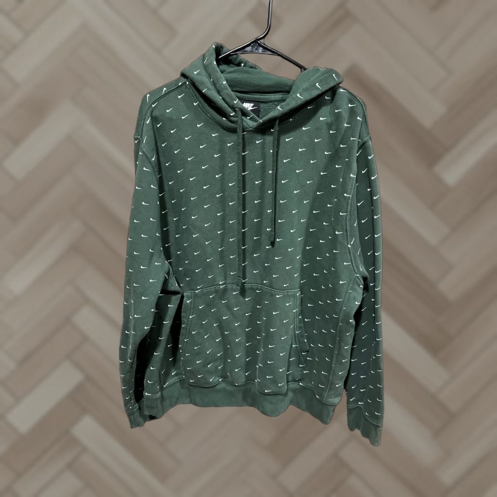 Nike Nike Men Hoodie L Green All Over Mini Swoosh Print Fleece CJ5405-337 Sportswear Size US L / EU 52-54 / 3 - 1 Thumbnail
