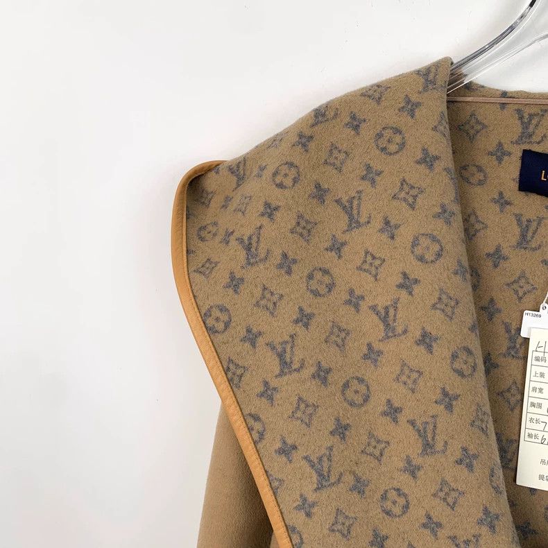 Louis Vuitton Louis Vuitton Brown inside logo presbyopic full printed wo Size XS / US 0-2 / IT 36-38 - 3 Thumbnail