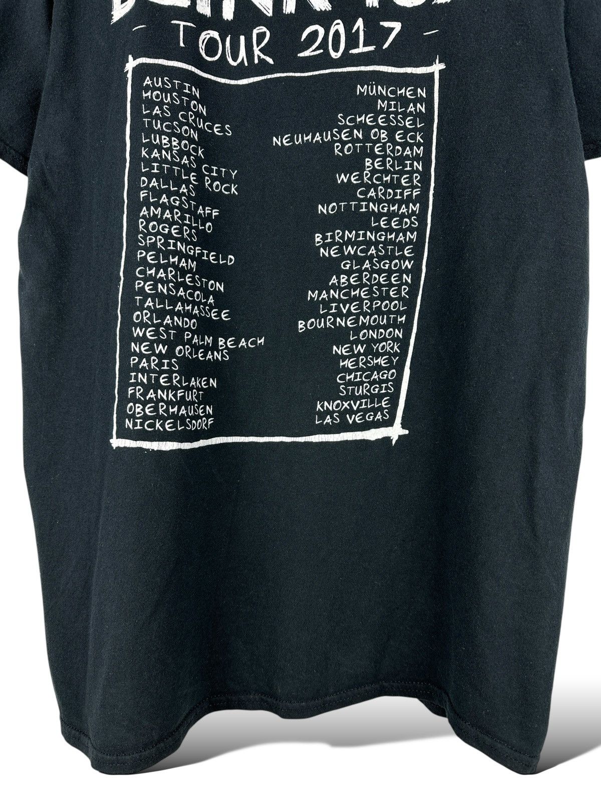 Band Tees Blink 182 Tour 2017 T-Shirt Punk Band Women’s Size M Size M / US 6-8 / IT 42-44 - 15 Thumbnail