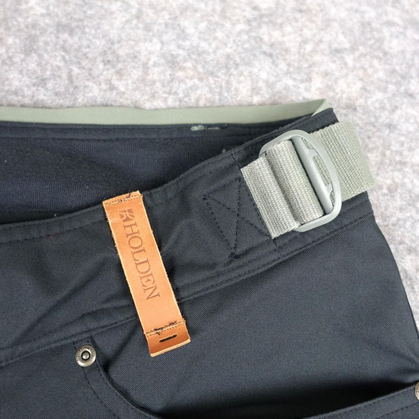 Vintage Holden Snow Pants Mens XL Black Waterproof Adjustable Waist Pockets Winter Ski Pants Mens XL Black Waterproof Adjustable Waist Pockets Winter Size US 36 / EU 52 - 3 Thumbnail