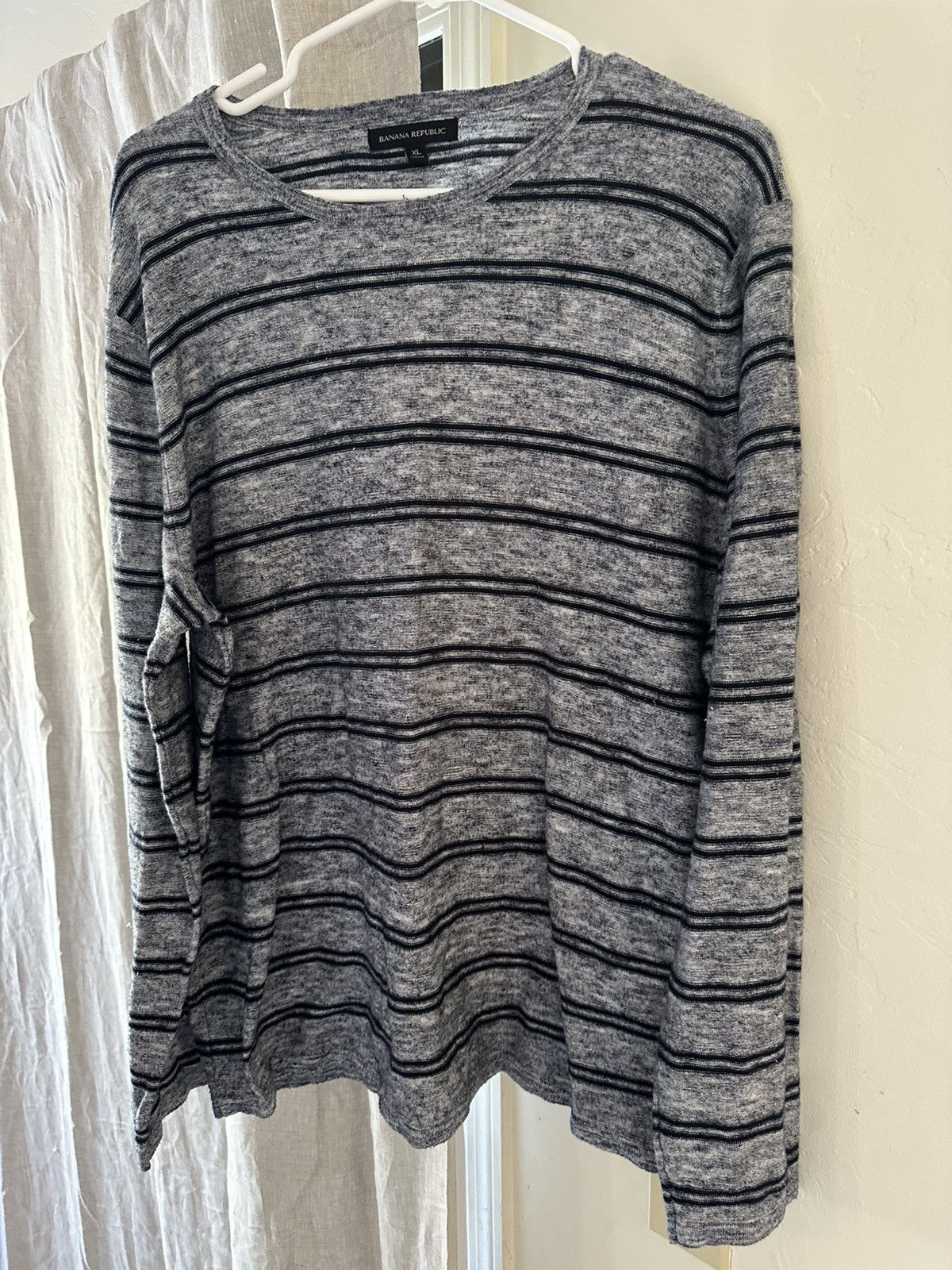 Banana Republic Banana Republic thin sweater xl Size US XL / EU 56 / 4 - 1 Thumbnail