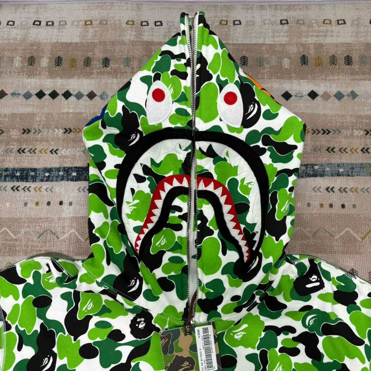 Bape BAPE LIMITED CAMO SHARK FULL ZIP HOODIE Size US XXL / EU 58 / 5 - 2 Thumbnail