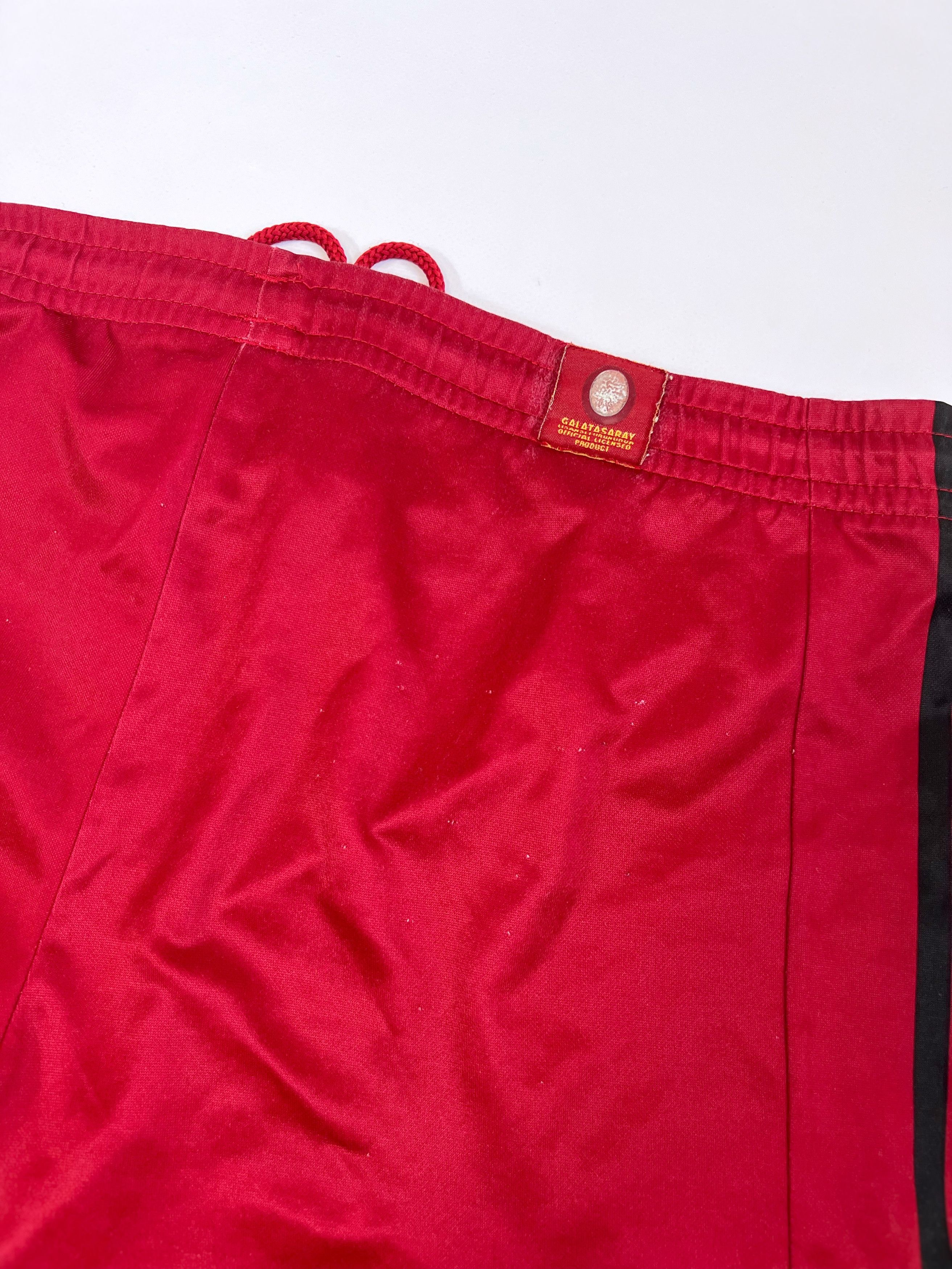 Adidas Galatasaray vintage shorts Size US 32 / EU 48 - 7 Thumbnail