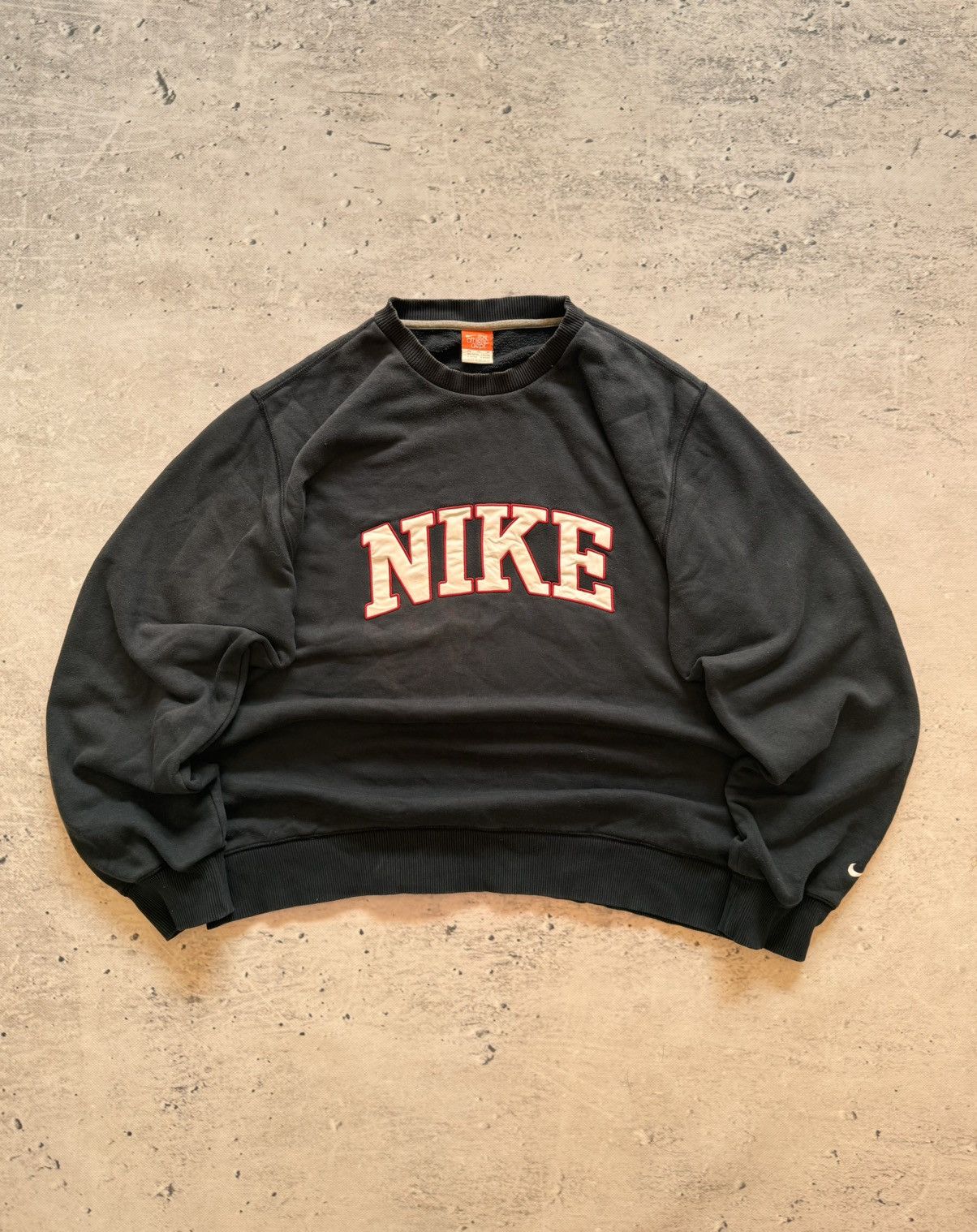 Nike × Vintage NIKE VINTAGE CENTER LOGO OVERSIZE BOXY SWEATSHIRT Size US XL / EU 56 / 4 - 1 Thumbnail