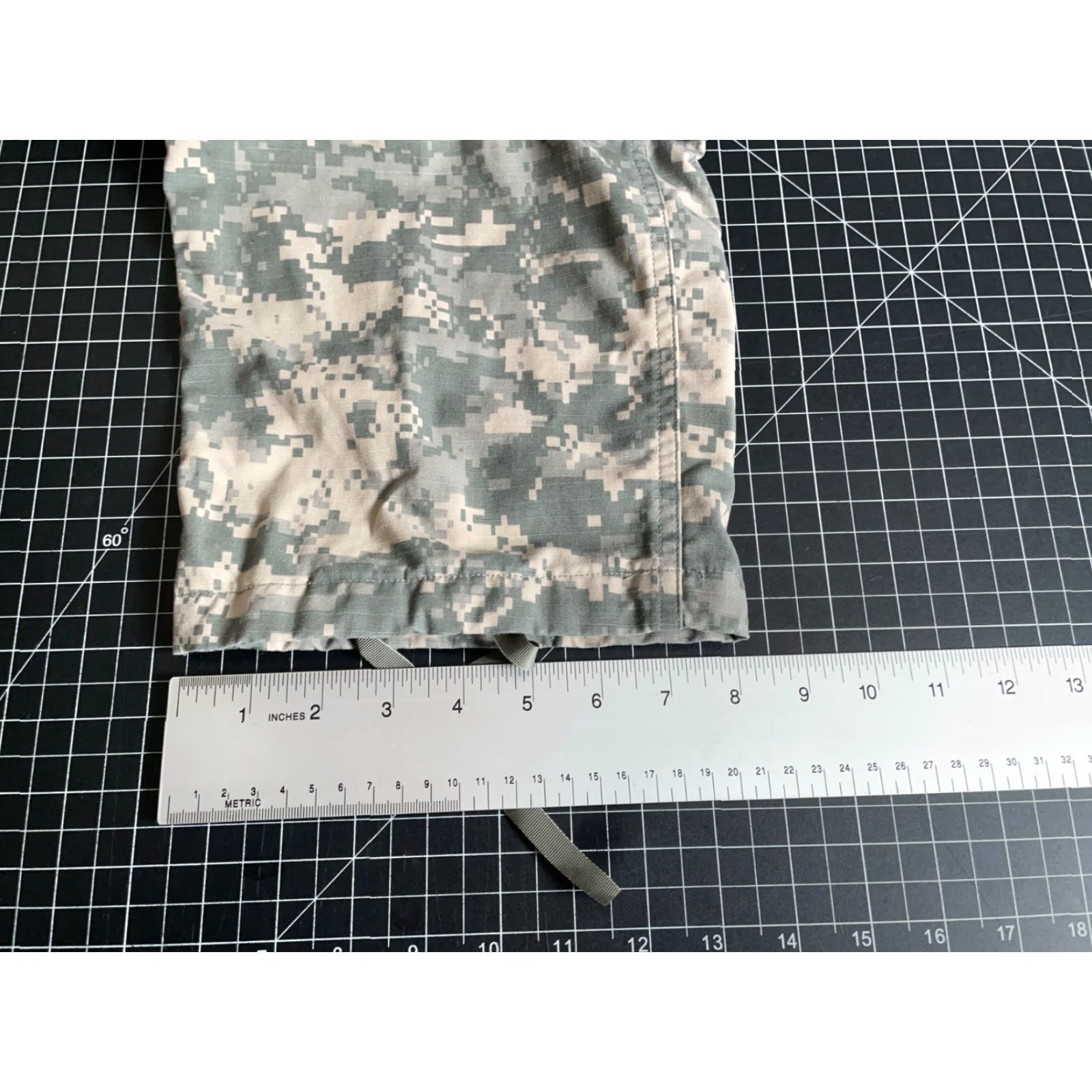 Vintage US Army Digital Camo Combat Pants Men's Medium Long 34 x 32 Camouflage Cargo Size US 34 / EU 50 - 7 Thumbnail