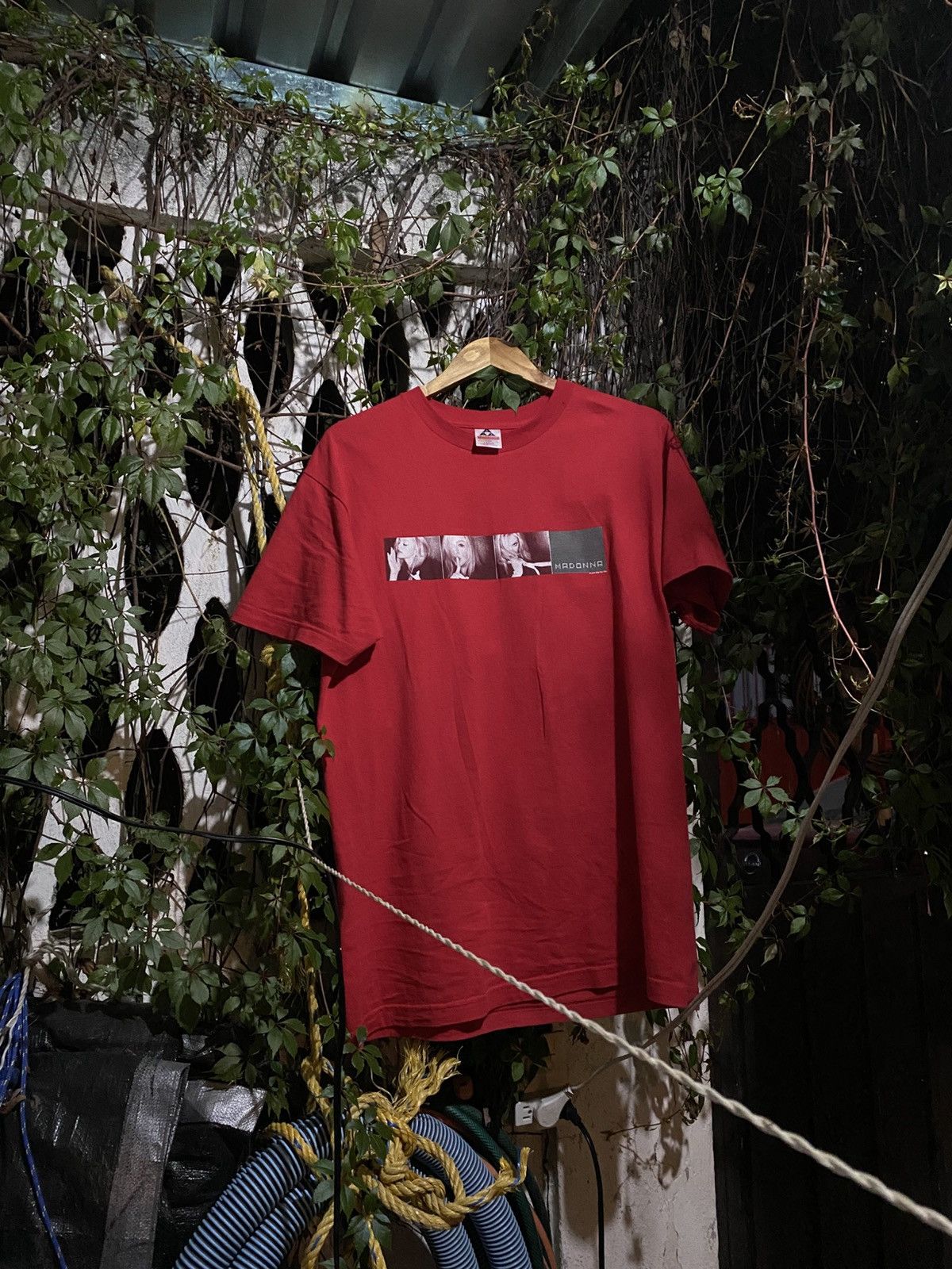 Band Tees × Vintage Madonna 2001 Drowned World Tour Size US L / EU 52-54 / 3 - 1 Thumbnail