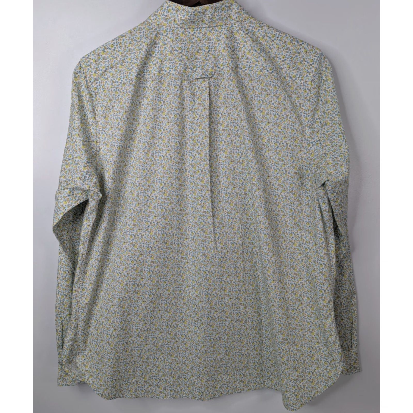 Vintage Duluth Shirt Green Ditsy Floral Womens L Wrinklefighter Button Long Sleeve Collared Casual Party/Cocktail Travel Easy Care 92707 Size L / US 10 / IT 46 - 4 Thumbnail
