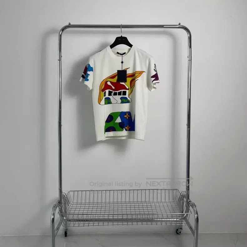 Louis Vuitton Louis Vuitton Cartoon Print Short Sleeve. Size US S / EU 44-46 / 1 - 1 Thumbnail
