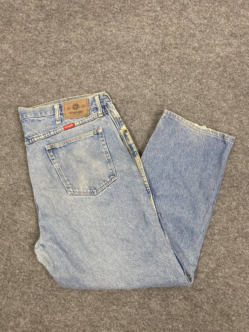 Wrangler vintage wrangler relaxed fit distressed denim Size US 40 / EU 56 - 2 Thumbnail