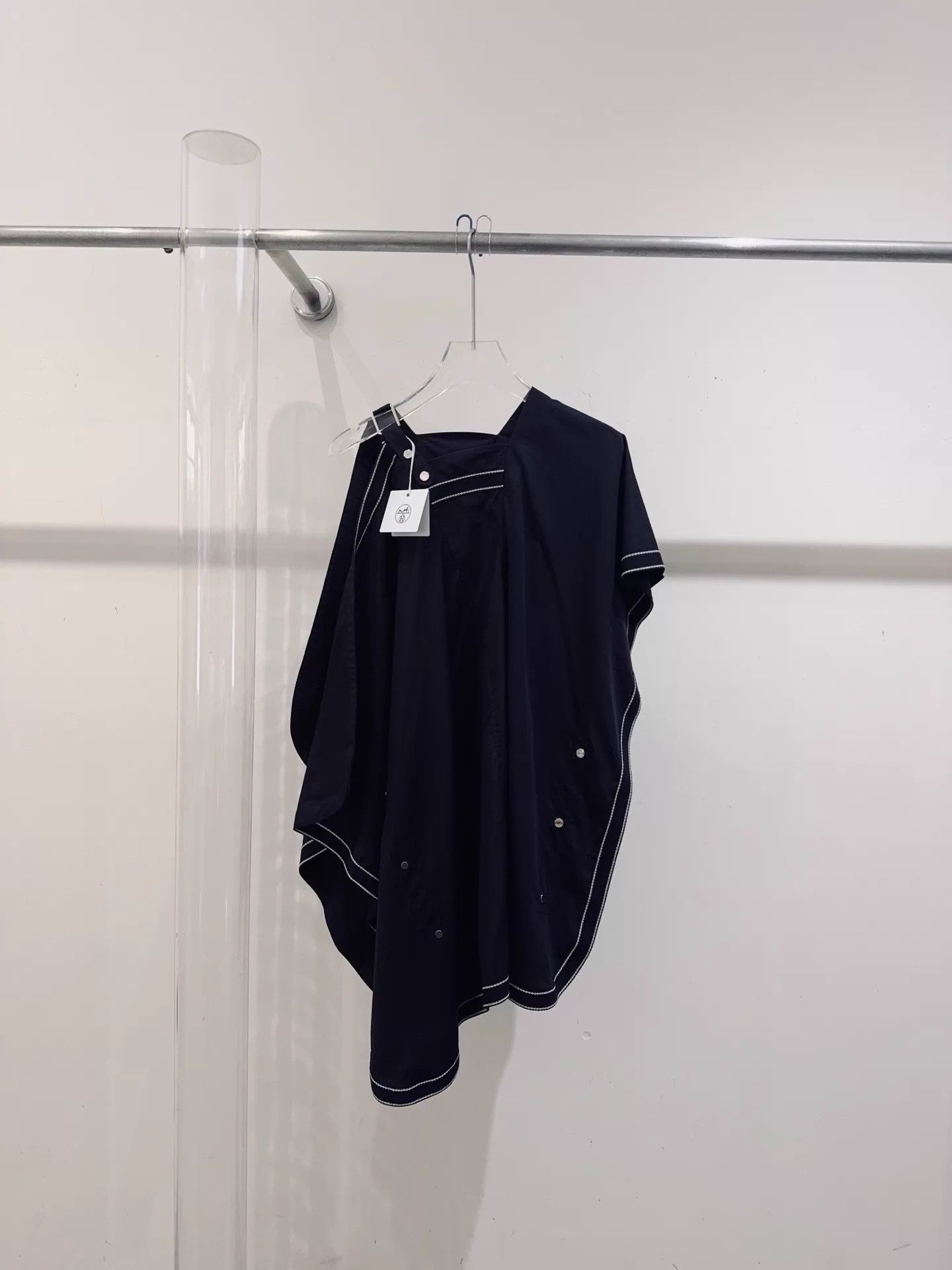 Hermes Hermes 38 Cape Dresses Elegant Statement Size S / US 4 / IT 40 - 1 Thumbnail