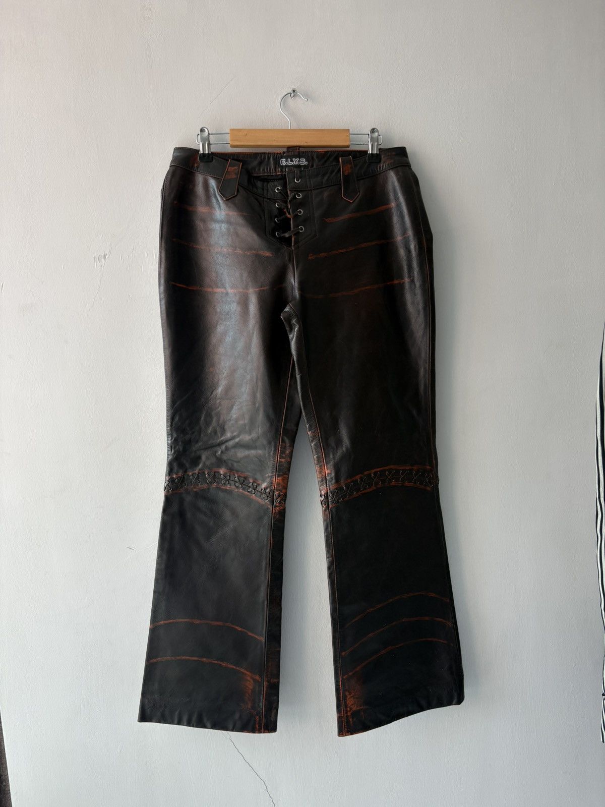 Vintage Vintage leather trousers Size 27" / US 4 / IT 40 - 1 Thumbnail