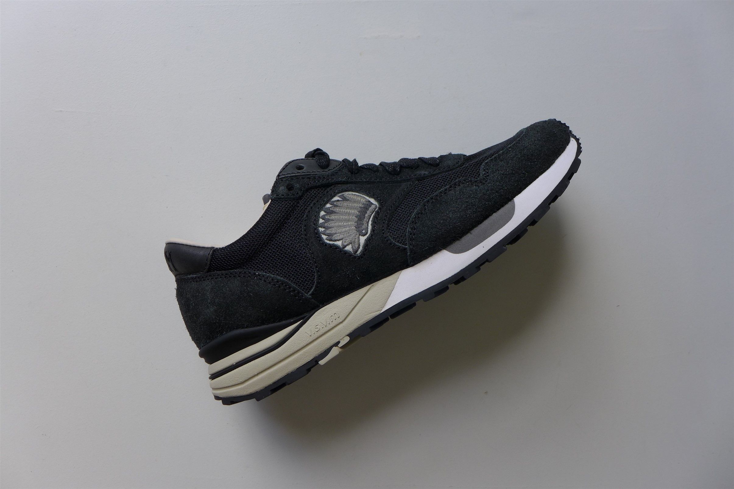 Visvim Visvim Roland Jogger Sneakers - Black Suede Size US 8 / EU 41 - 10 Thumbnail