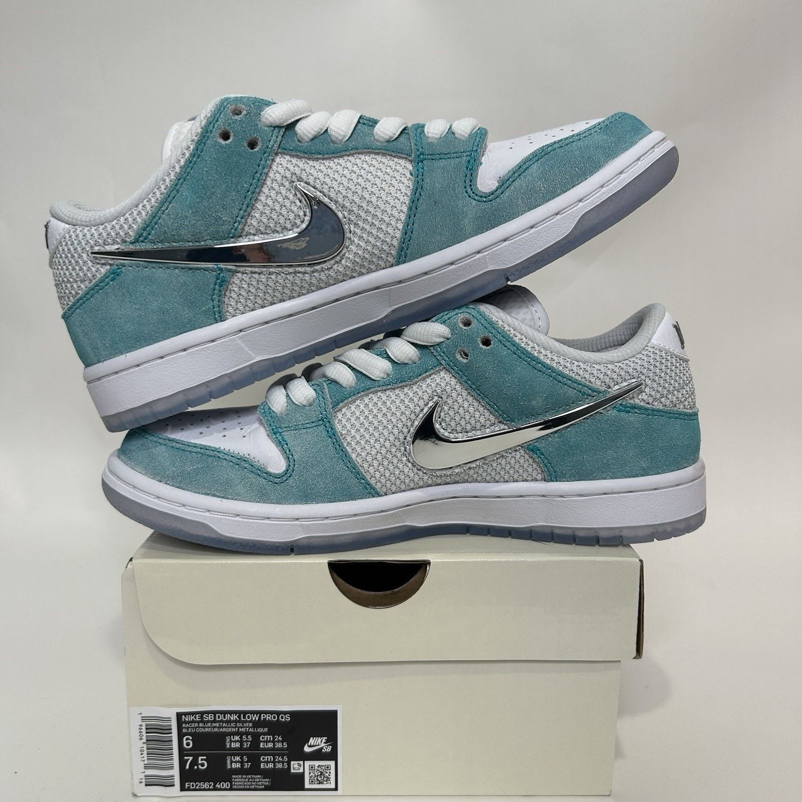 Nike Nike SB Dunk Low Pro QS X April Skateboards “Tiffany” Size US 7.5 / IT 37.5 - 3 Thumbnail