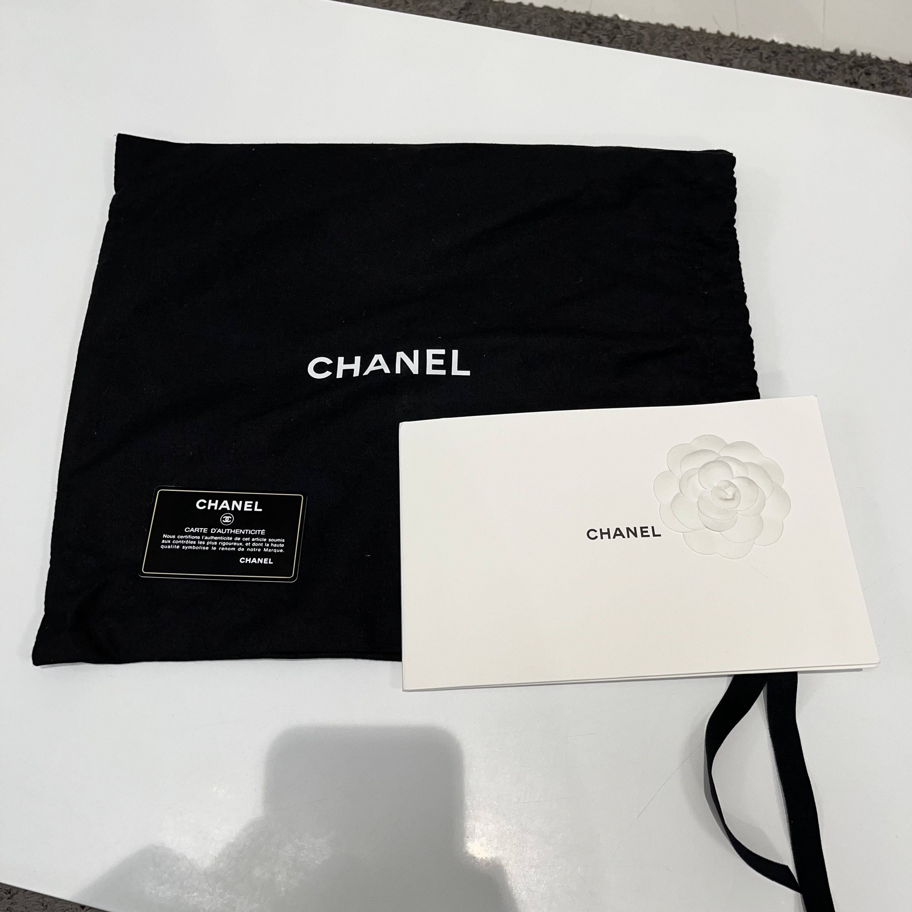 Chanel Chanel 19 Handbag Black/Gold Size ONE SIZE - 15 Thumbnail