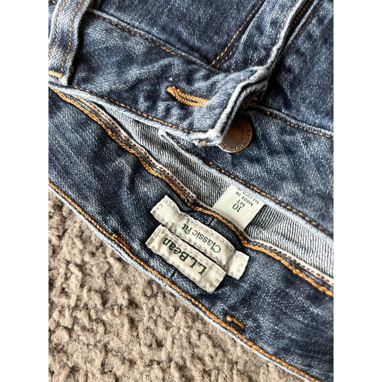 Vintage L.L. Bean Women's Classic Fit Stretch Jeans Straight Leg Dark Wash Size 10 MT Size 32" / US 10 / IT 46 - 5 Thumbnail