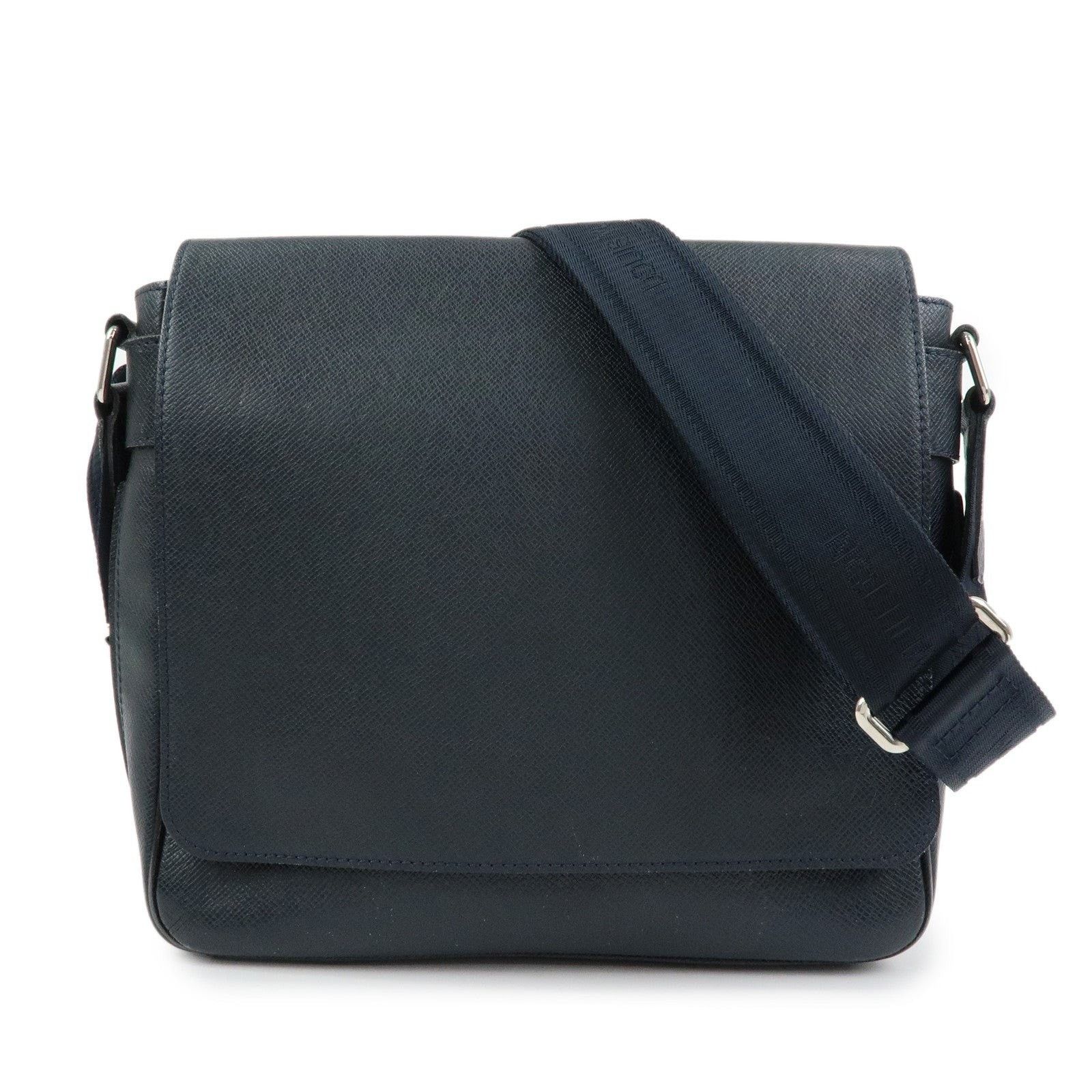 Louis Vuitton Louis Vuitton Taiga Leather Crossbody Bag Navy Size ONE SIZE - 1 Thumbnail