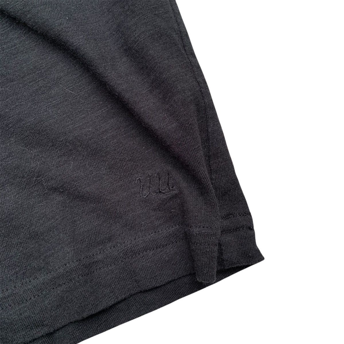 Undercover Uniqlo Undercover Skull💀Design Longsleeve Tshirt Size US L / EU 52-54 / 3 - 5 Thumbnail