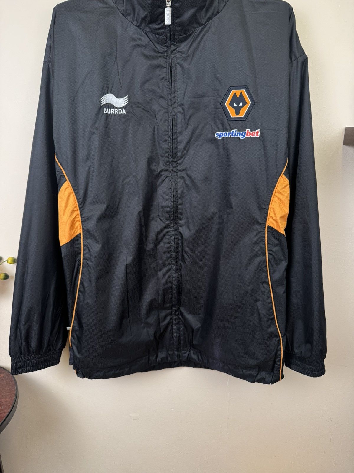 Other WOLVERHAMPTON WOLVES 2011/2012 FOOTBALL JACKET BURRDA sz XL Size US XL / EU 56 / 4 - 7 Thumbnail