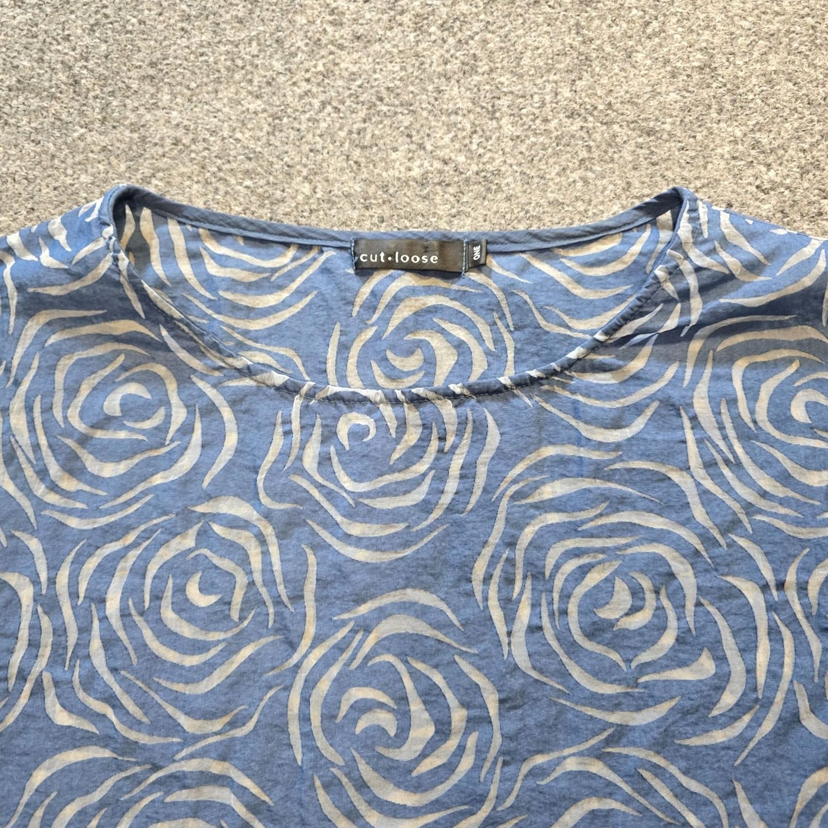 Vintage Cutloose Top Womens One Size Blue Floral Poncho Sheer Flowy Short Sleeve Boho Shirt Size ONE SIZE - 2 Thumbnail