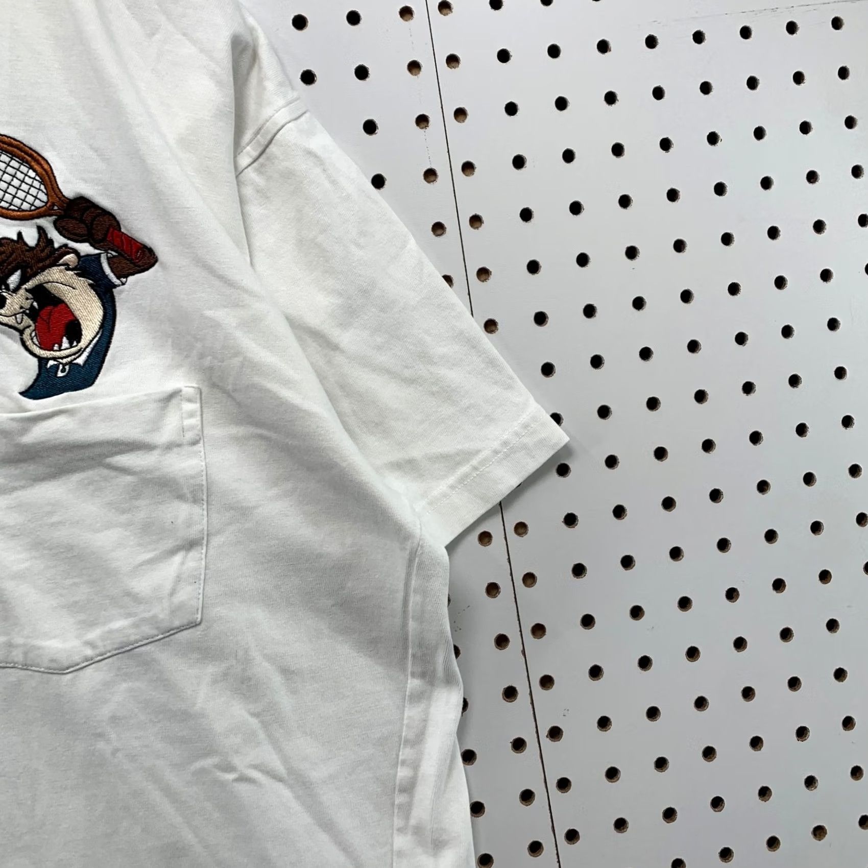 Vintage VINTAGE Bugs Bunny Shirt Mens Large White Pocket Embroidered Tennis Size US L / EU 52-54 / 3 - 7 Thumbnail