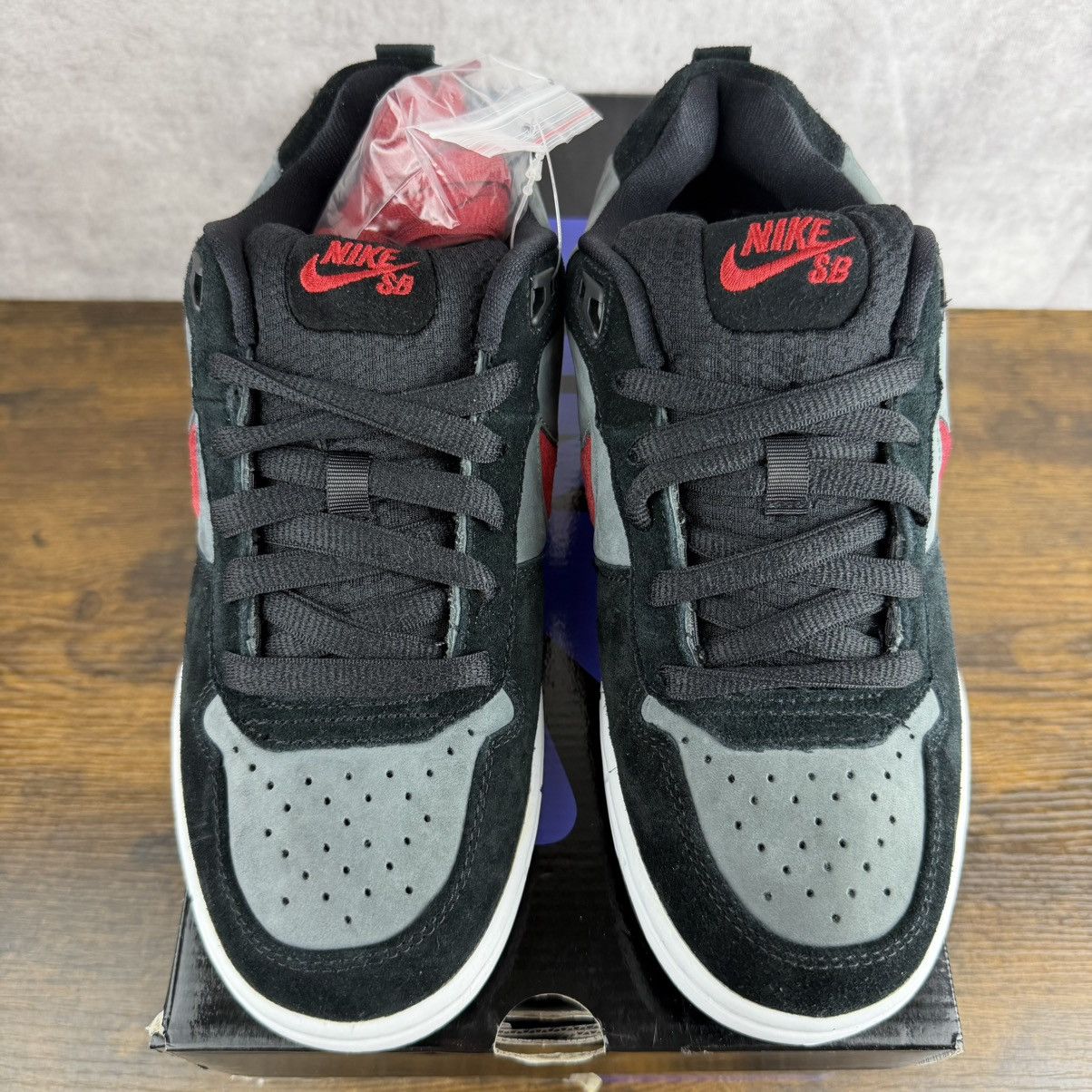 Nike NEW Nike SB Zoom Air Low Paul Rodriguez Bred 2005 310802-061 Size US 8 / EU 41 - 5 Thumbnail