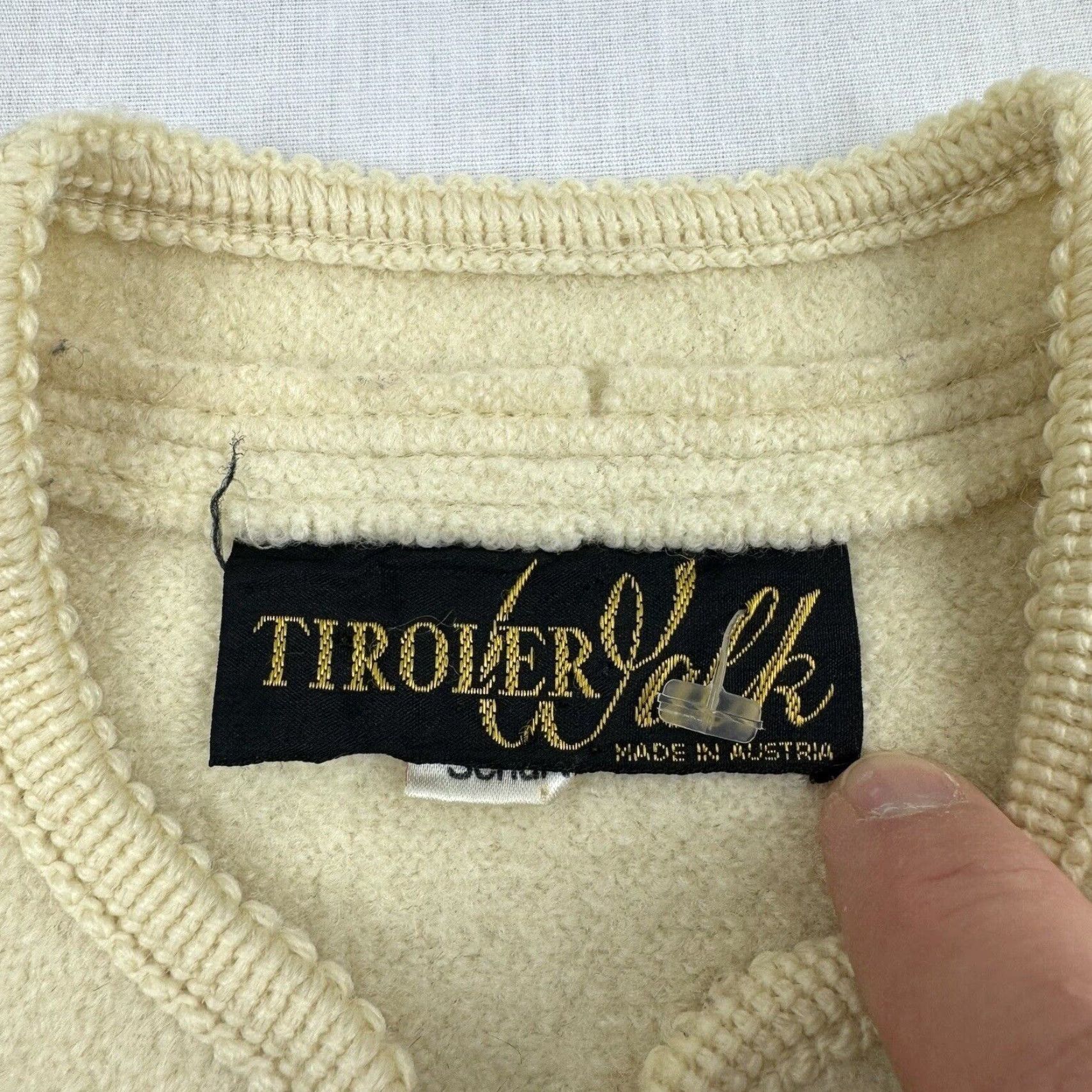 Vintage VINTAGE Tiroler Walk Cardigan Sweater Womens S Ivory Button 1960s Classic 70s 60s Knit Men? Women? Size S / US 4 / IT 40 - 4 Thumbnail