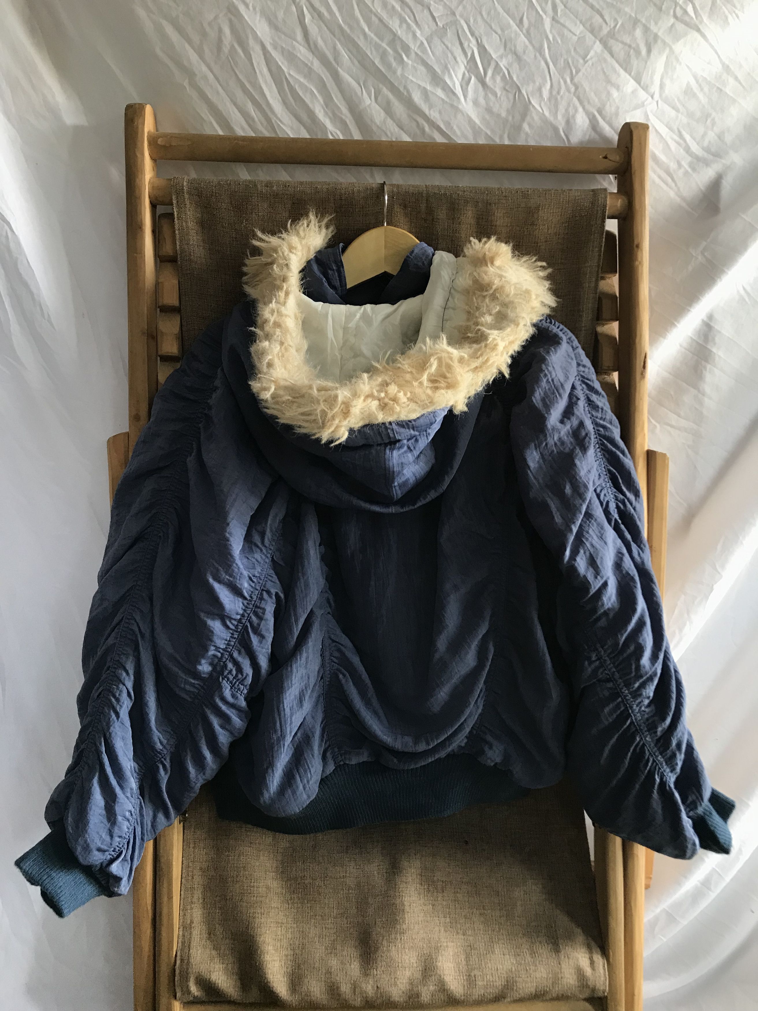 Le Grande Bleu (L.G.B.) 💀NEEDGONE💀Cambri Mode - Japanese Fur Hooded Bomber Jacket Size US M / EU 48-50 / 2 - 3 Thumbnail