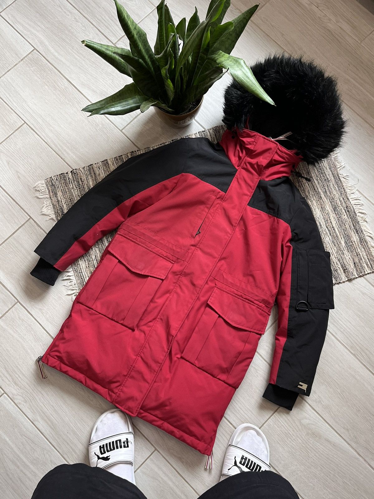 Tommy Hilfiger Tommy Hilfiger Parka Women's down jacket red minimalistic Size XS / US 0-2 / IT 36-38 - 1 Thumbnail
