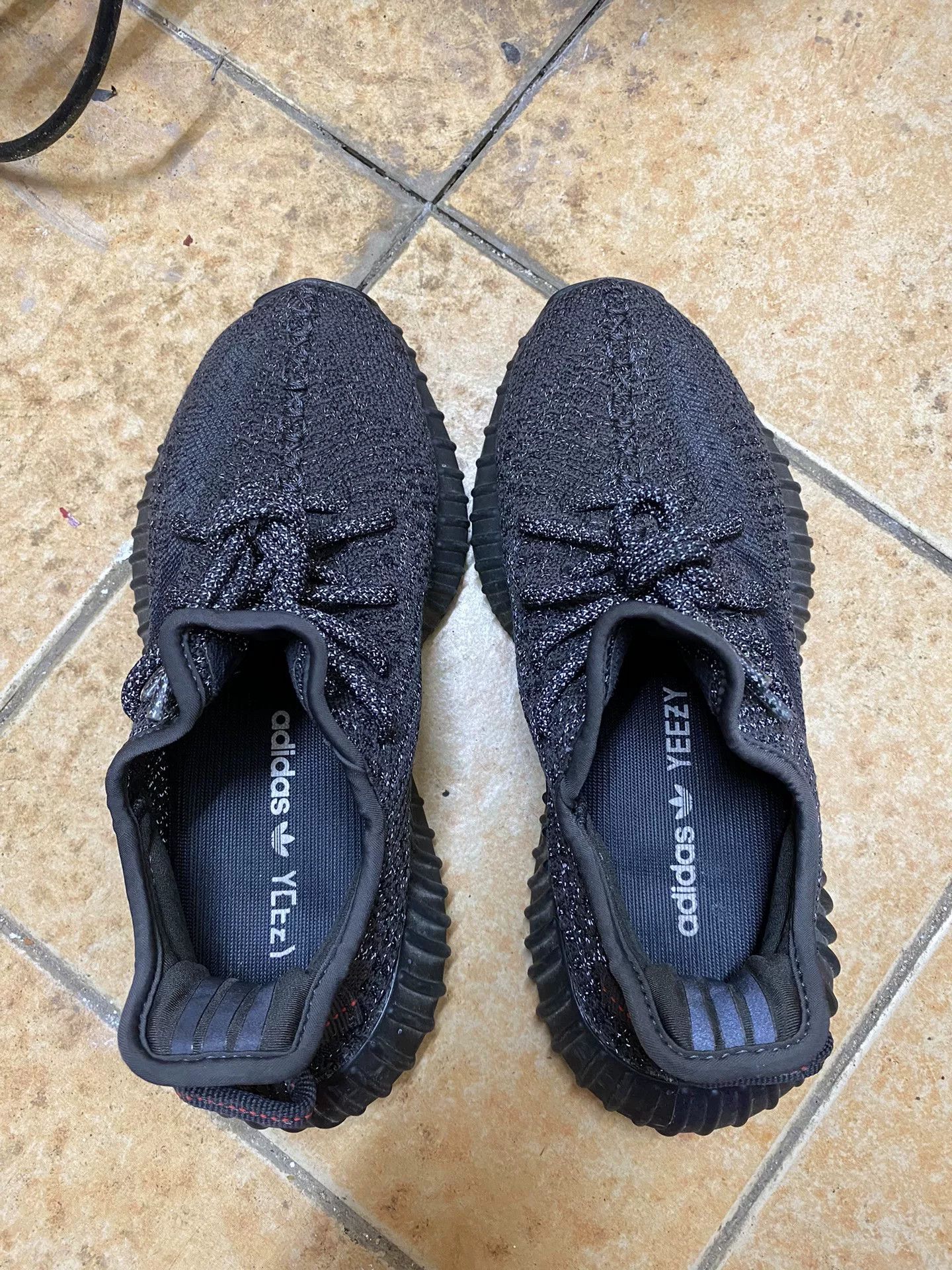 Yeezy Yeezy Black Lowtop Sneakers 38 Men Size US 6 / EU 39 - 1 Thumbnail