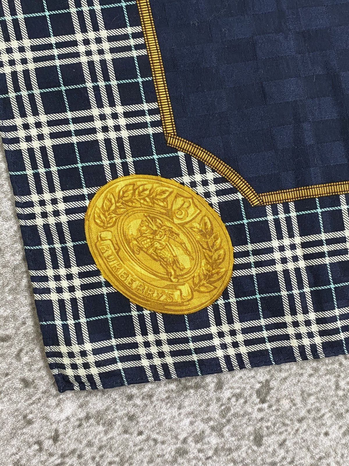 Burberry Burberrys Handkerchief / Bandana / Neckerchief Size ONE SIZE - 3 Thumbnail