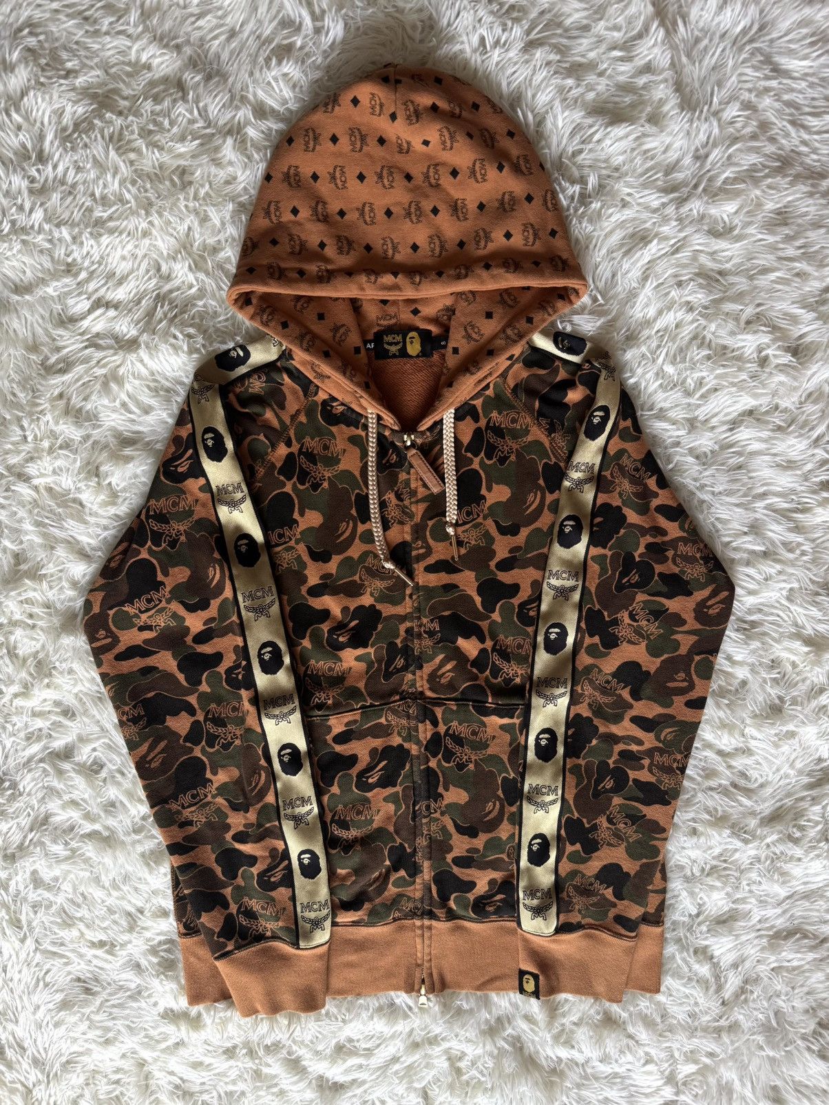 Bape × MCM Bape X MCM Size US S / EU 44-46 / 1 - 5 Thumbnail