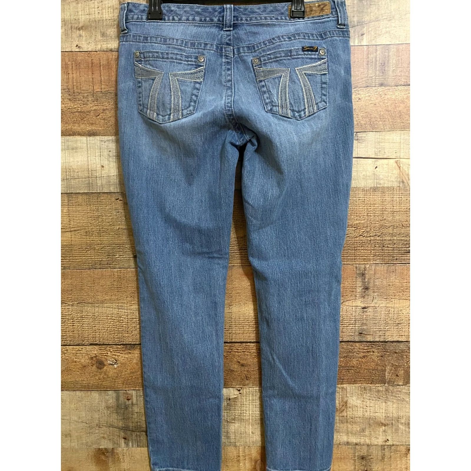 7 For All Mankind 7 For All Mankind Easy Straight Jeans Womens 10 Blue Denim Cotton Spandex Zip Fly 5 Pocket Medium Wash Stretch Size 32" / US 10 / IT 46 - 2 Thumbnail