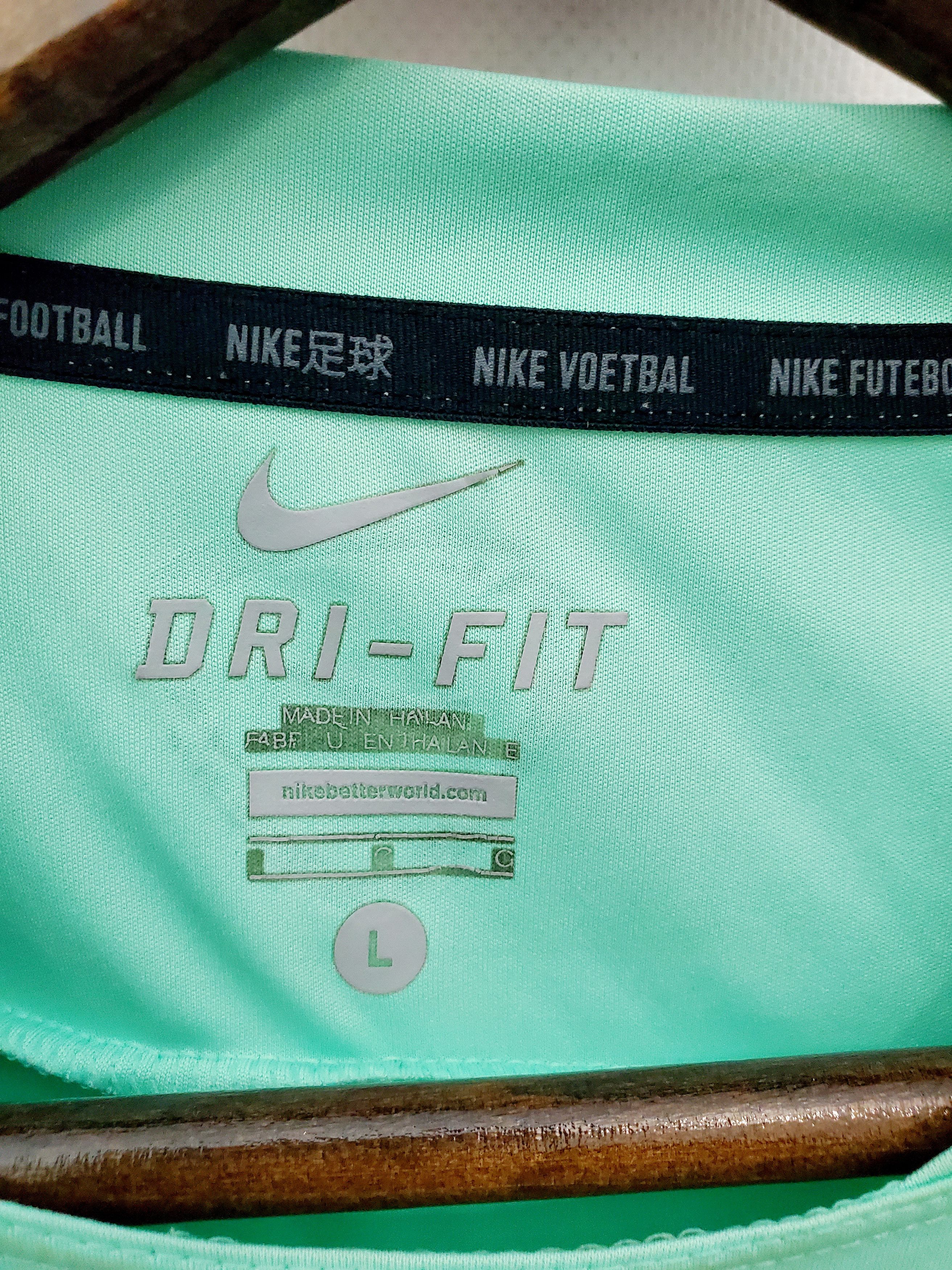 Nike BARCELONA 2013 2014 FOOTBALL SHIRT SOCCER JERSEY NIKE M Size US M / EU 48-50 / 2 - 3 Thumbnail