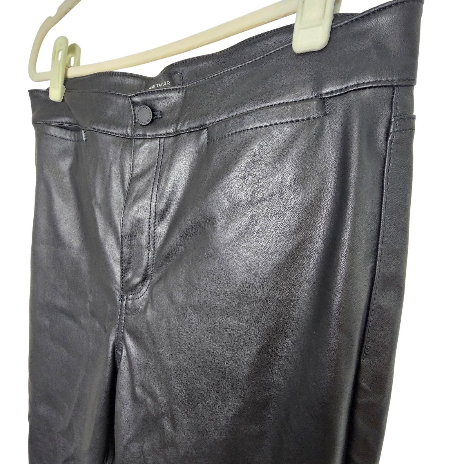 Ann Taylor Ann Taylor Womens Black Faux Leather High Waist Pants Sz 10 Size 32" / US 10 / IT 46 - 4 Thumbnail