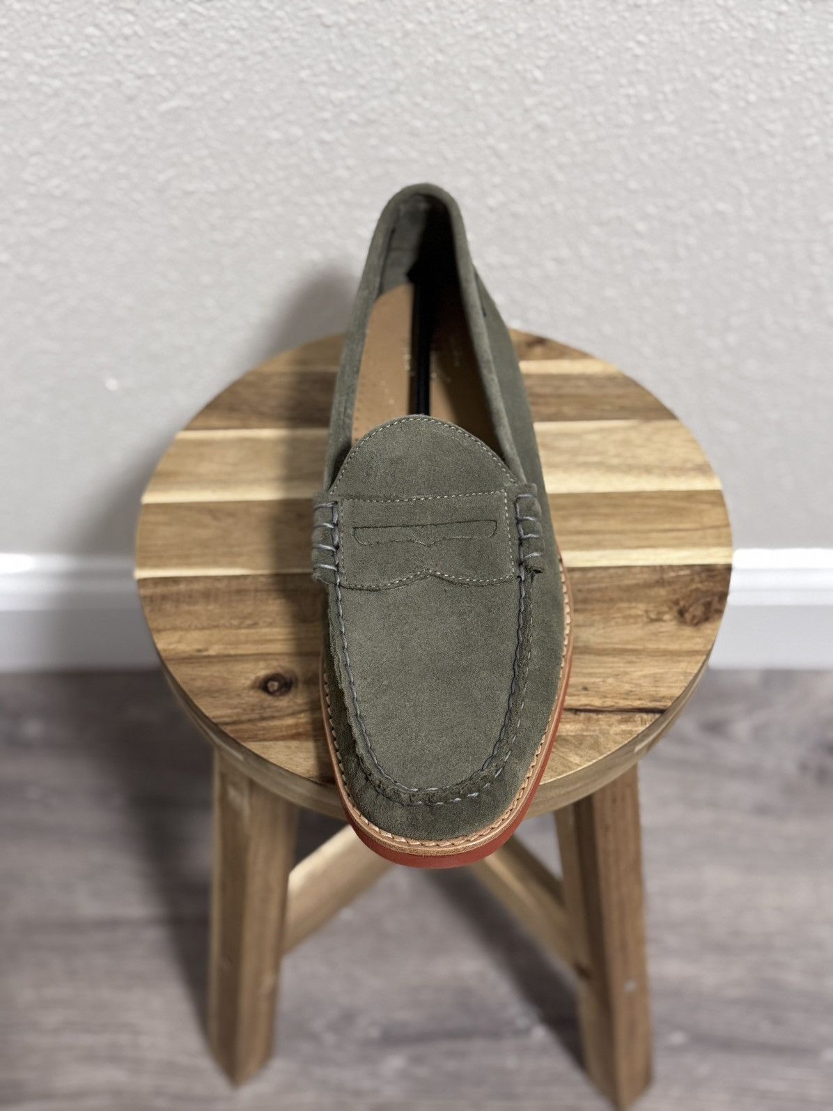 G.H. Bass Larson Buc Weejuns Olive Suede Penny Loafers NWT display picture 2