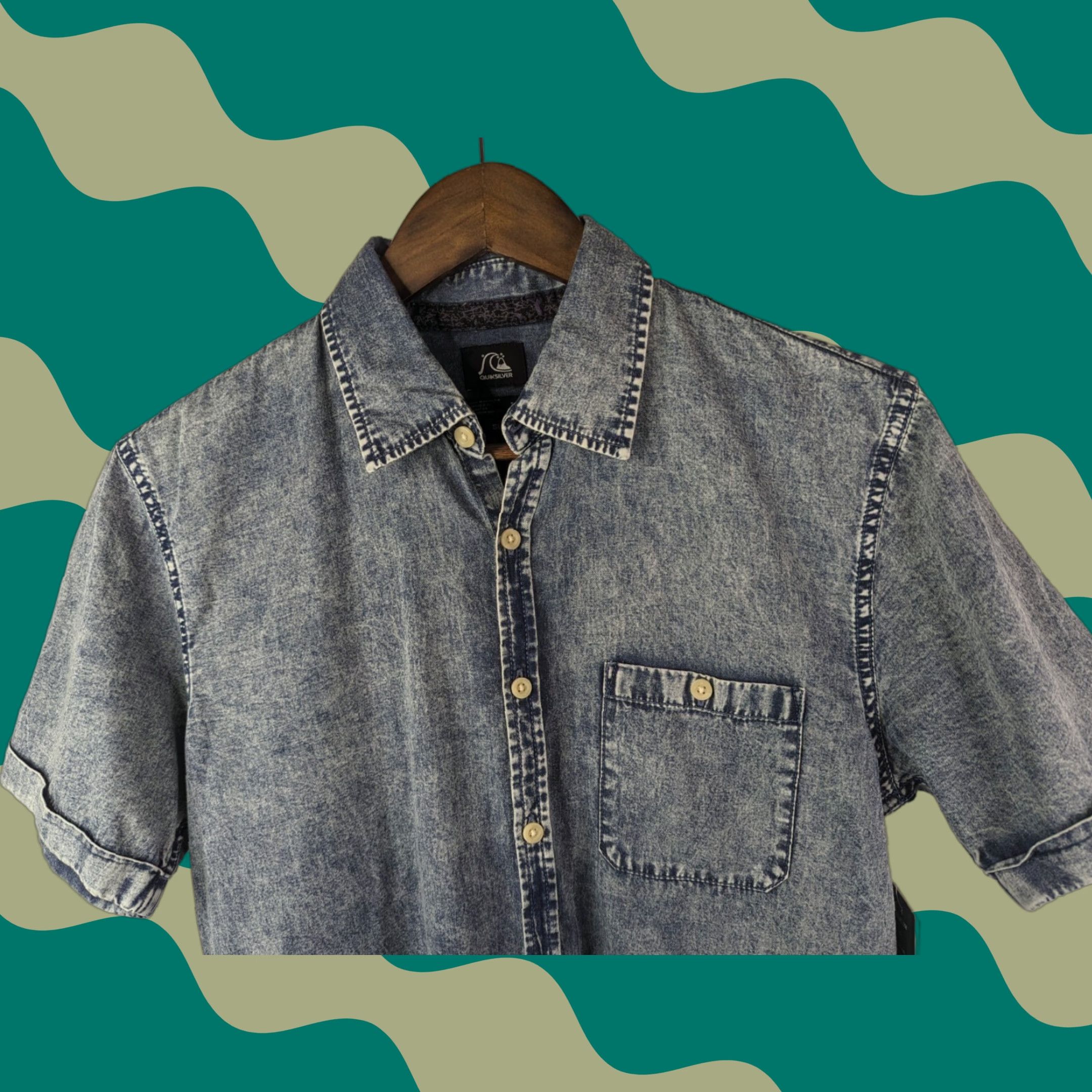 Quiksilver Quiksilver Short Sleeve Shirt Mens Slim Fit Button-Up Blue Chambray Size S Size US S / EU 44-46 / 1 - 1 Thumbnail