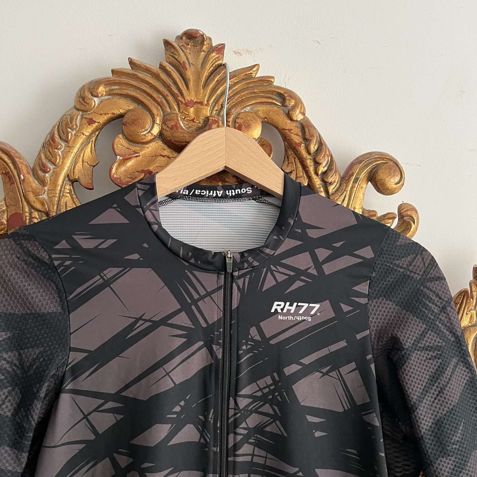 Other RH77 Short Sleeve Cycling Jersey Sz L Size US L / EU 52-54 / 3 - 4 Thumbnail