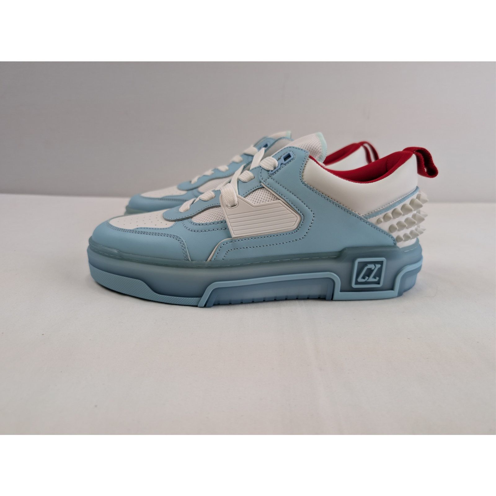 Christian Louboutin o1rshd1 Astroloubi low-top sneaker in light blue and white Size US 12 / EU 45 - 11 Thumbnail