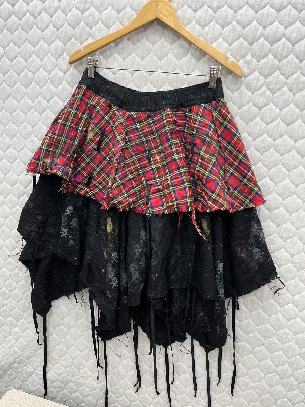 Beauty Beast × Japanese Brand × Seditionaries 🔥🔥🔥ARCHIVE HIDE ROCK TARTAN PUNK SKIRTS Size 32" / US 10 / IT 46 - 9 Thumbnail