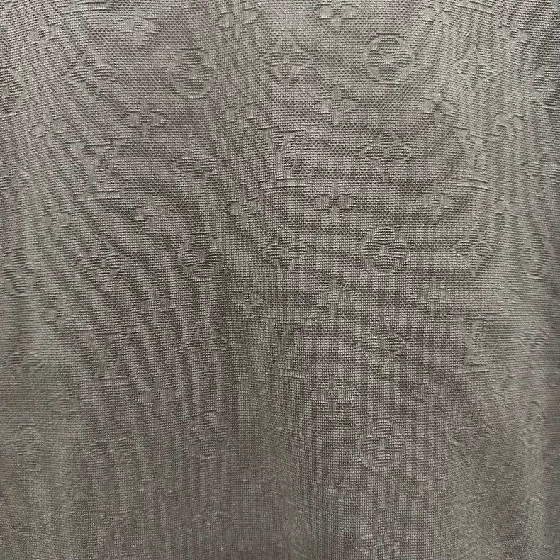 Louis Vuitton Louis Vuitton size 4l Short sleeves with logo on the back Size US XXL / EU 58 / 5 - 6 Thumbnail