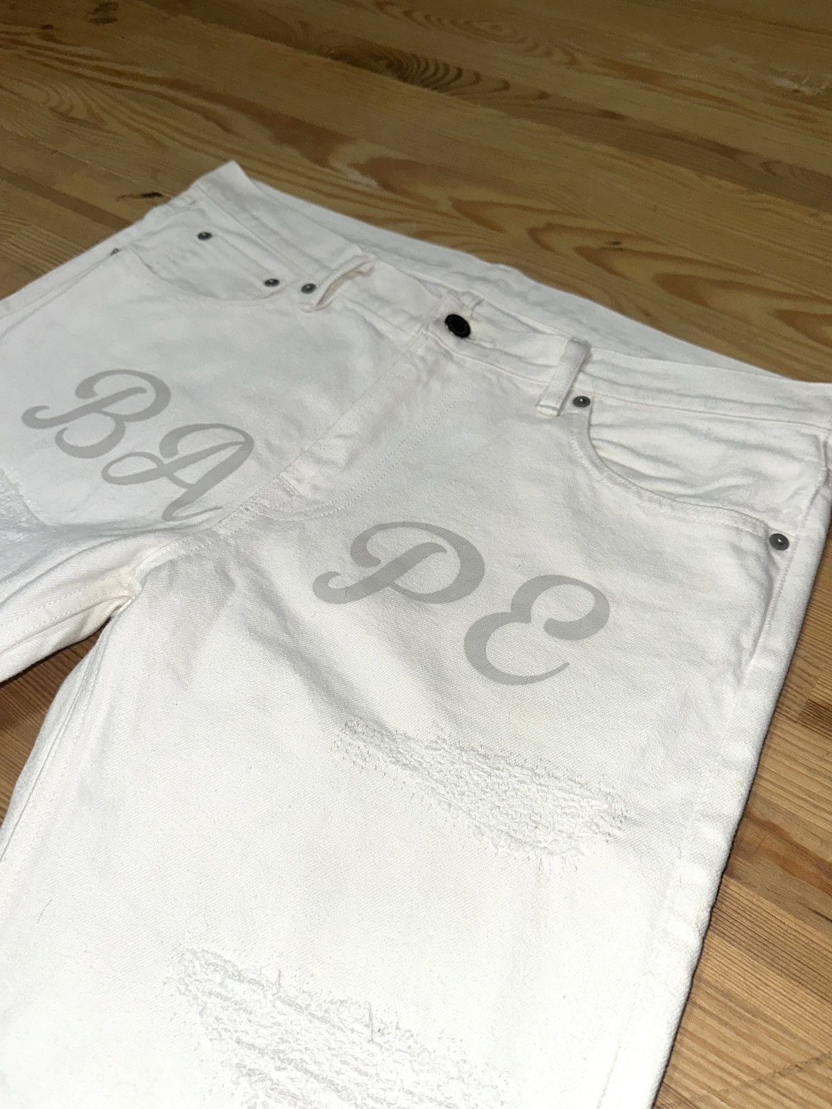 Bape Bape white damaged denim jeans Nigo Ape Milo Pharrell Kanye Size US 32 / EU 48 - 4 Thumbnail