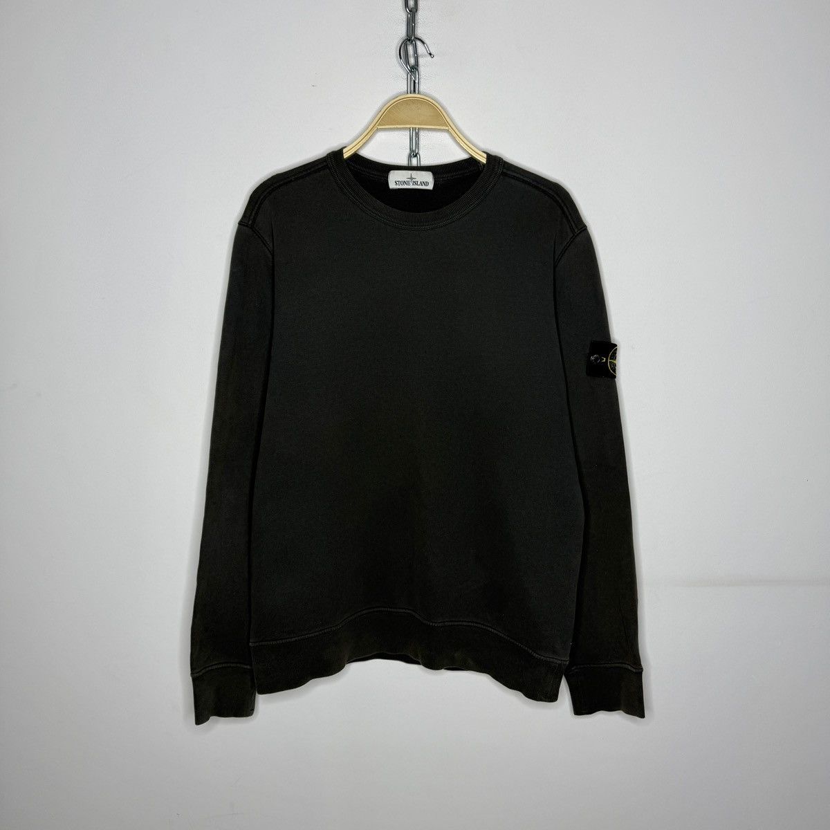 Stone Island Stone Island Sweatshirt Crewneck Dark Grey Badge Patch Size US L / EU 52-54 / 3 - 1 Thumbnail