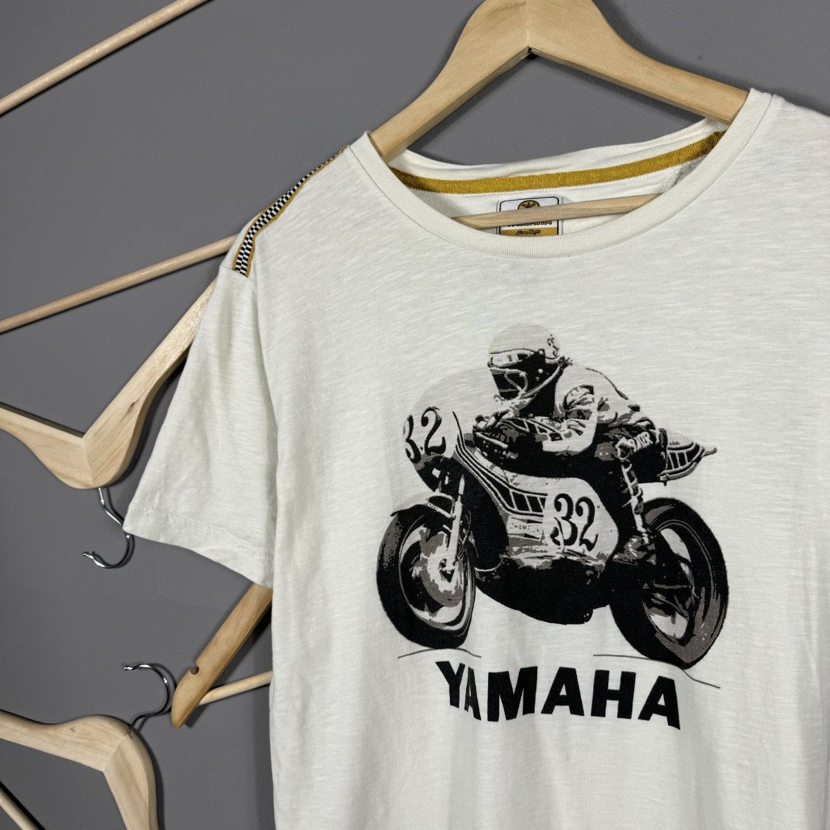 Yamaha Yamaha Heritage Official T-shirt Size US XL / EU 56 / 4 - 4 Thumbnail