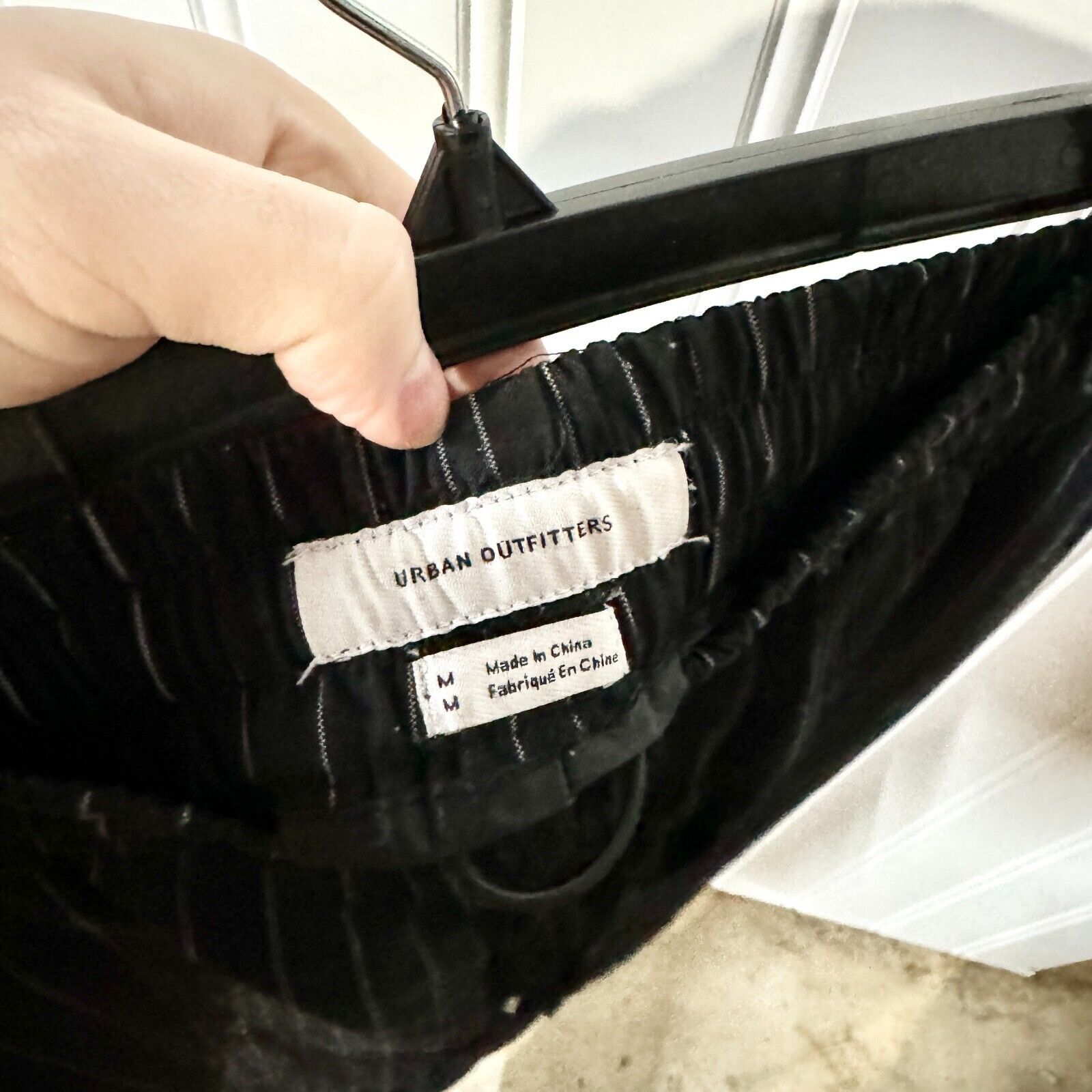 Urban Outfitters Urban Outfitters Pants M Elastic Waist High Ankle Crop Black Size 28" / US 6 / IT 42 - 6 Thumbnail